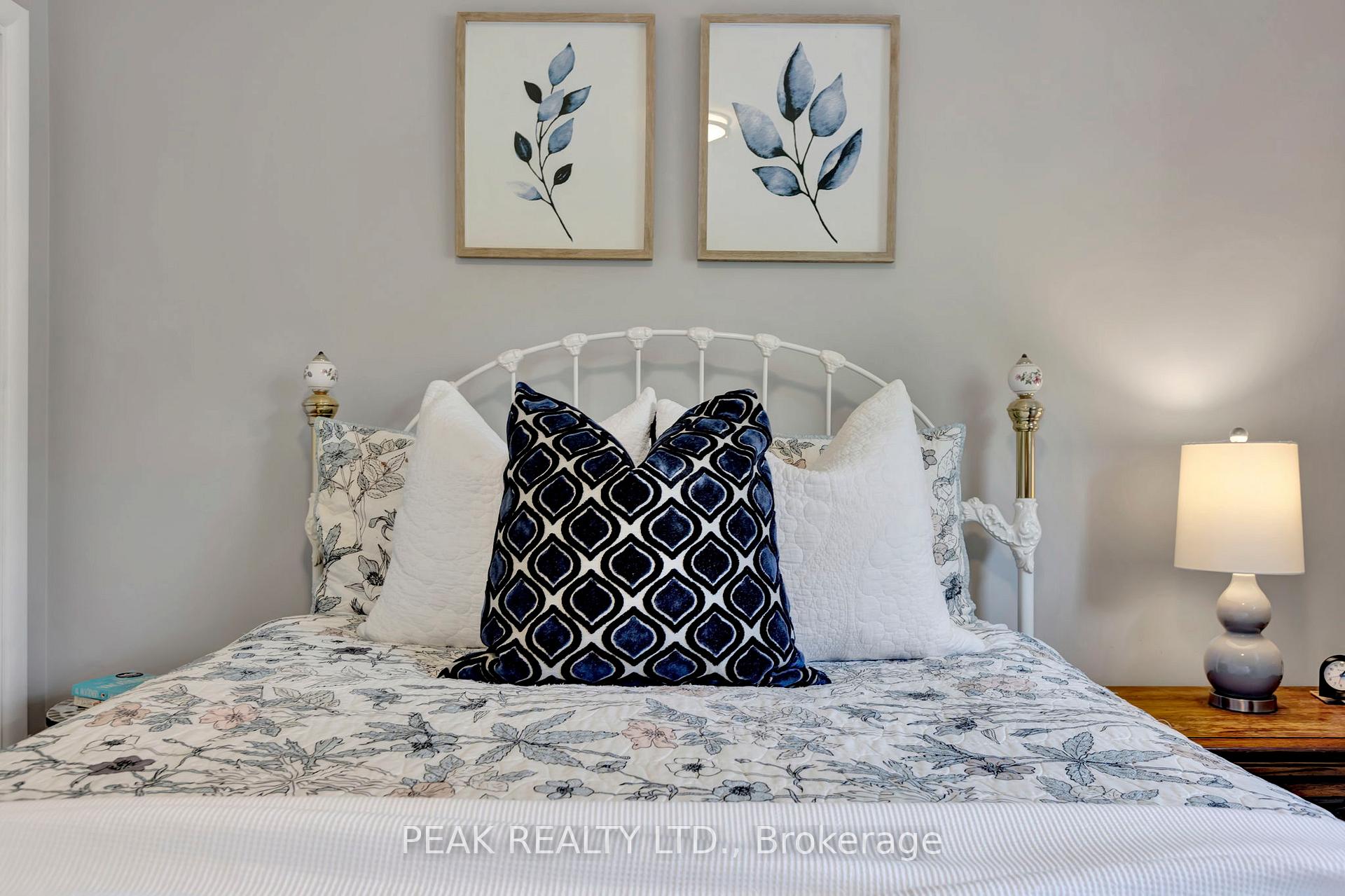 Photo 16 of 54 Paris Links Road, Brant, Paris — HOMEH