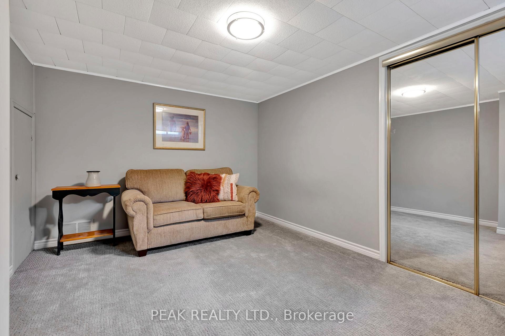 Photo 28 of 54 Paris Links Road, Brant, Paris — HOMEH