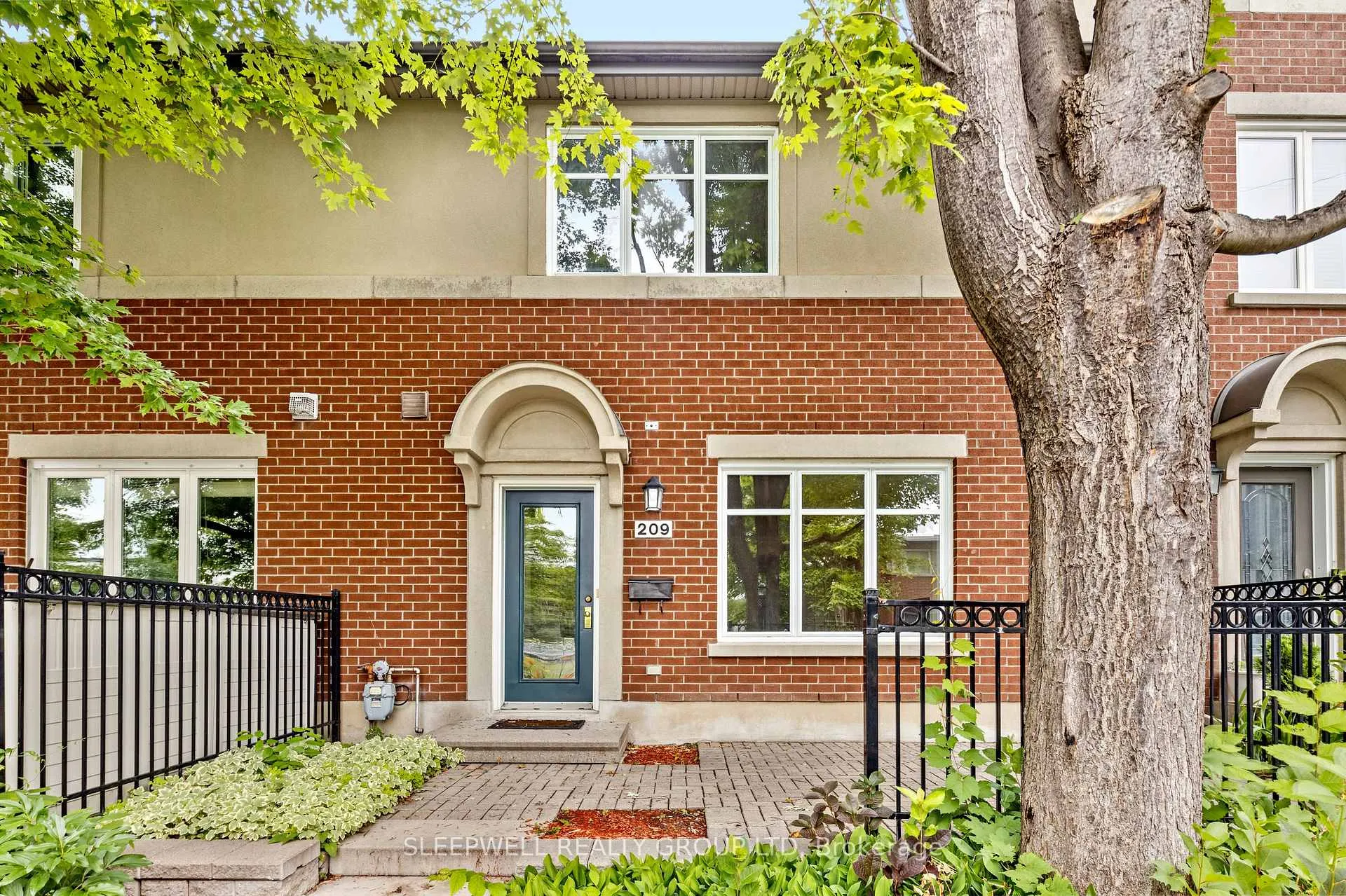 Photo 1 of 209 Hopewell Avenue, Ottawa, Old Ottawa South — HOMEH