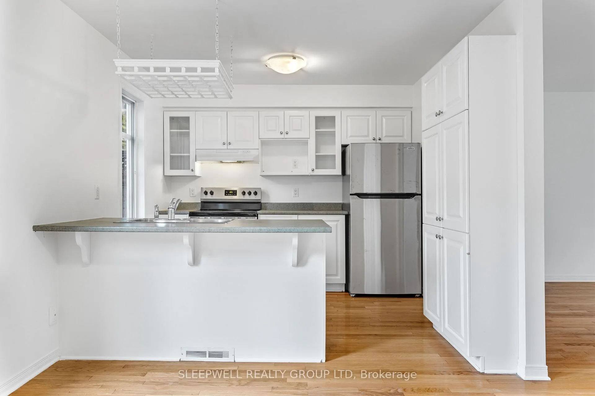 Photo 8 of 209 Hopewell Avenue, Ottawa, Old Ottawa South — HOMEH