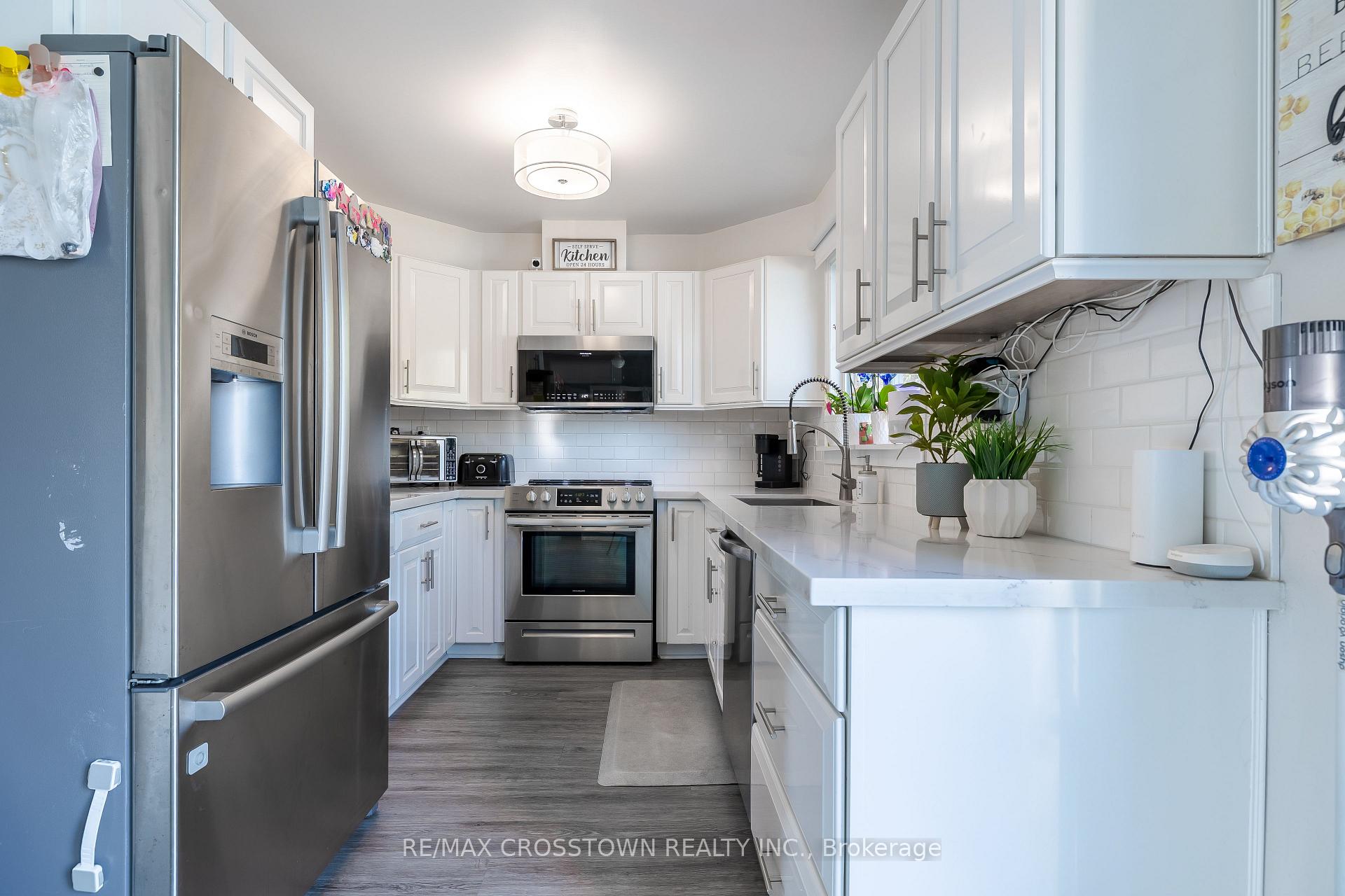 Photo 10 of 181 Cardinal Street, Barrie, Cundles East — HOMEH