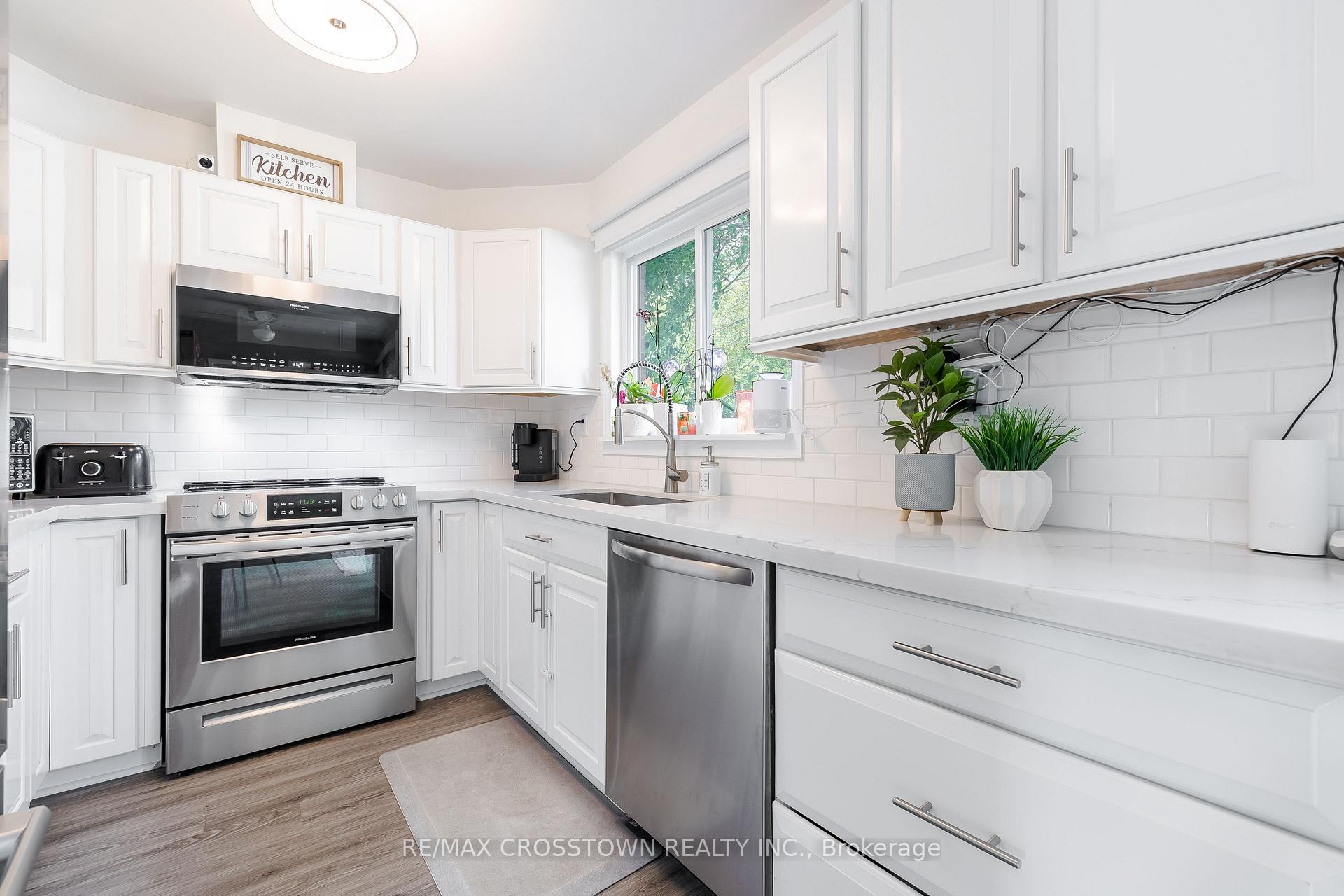 Photo 11 of 181 Cardinal Street, Barrie, Cundles East — HOMEH