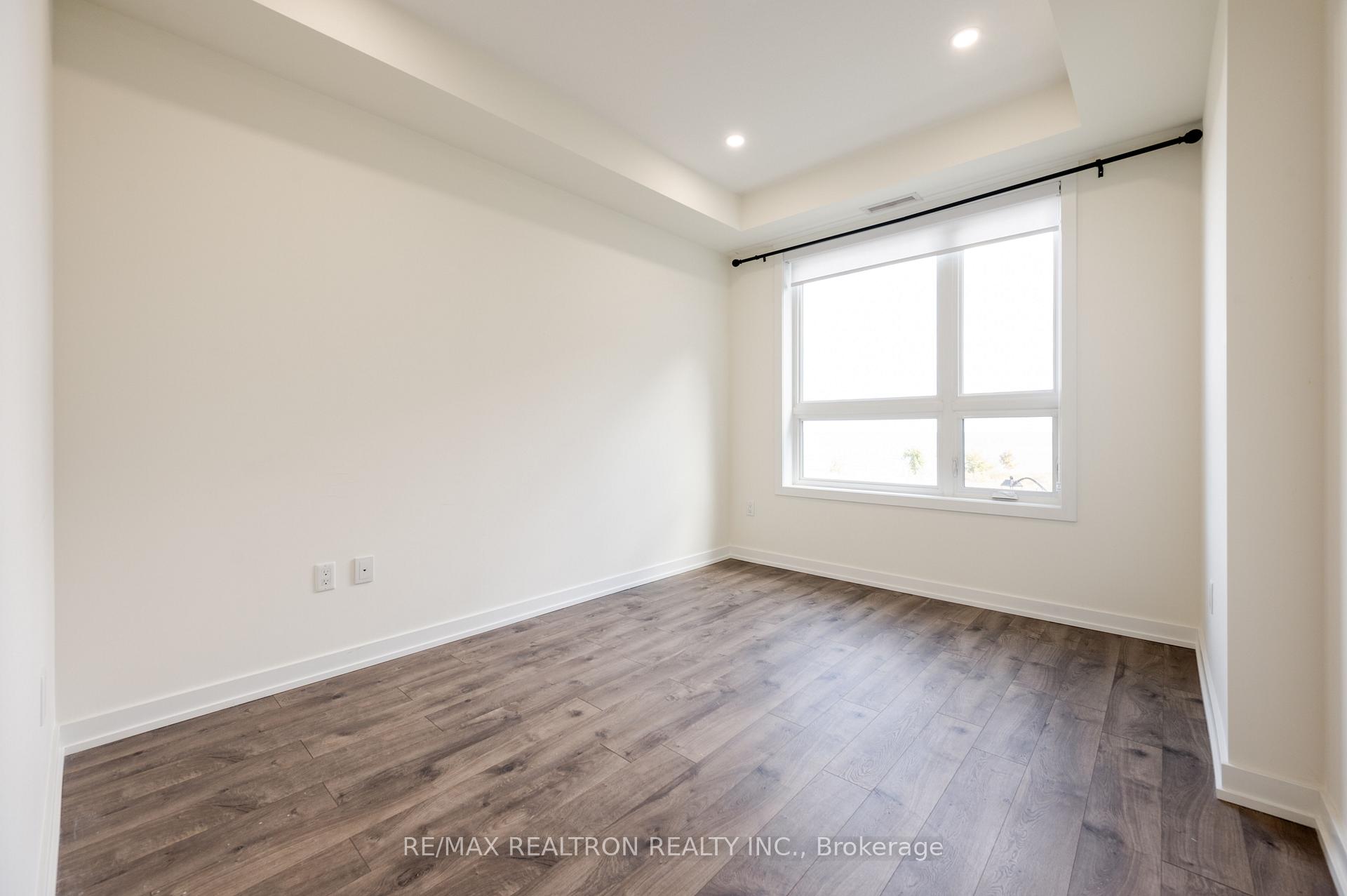 Photo 10 of Unit 339, 101 Shoreview Place, Hamilton, Stoney Creek — HOMEH
