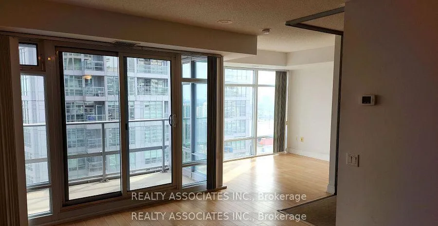 Photo 8 of Unit 2704, 2191 Yonge Street, Toronto, Mount Pleasant West — HOMEH