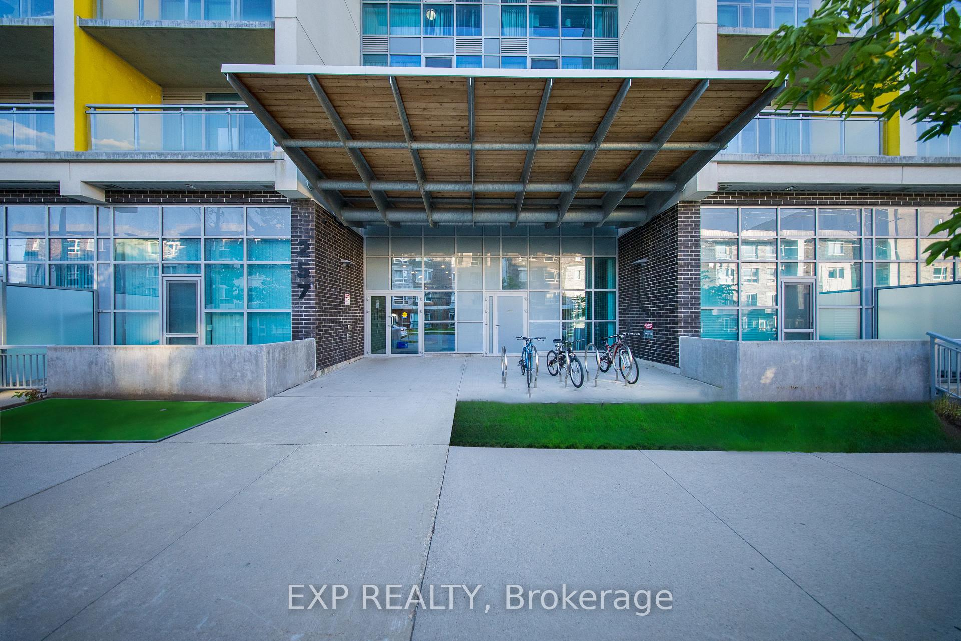 Photo 4 of Unit 408, 257 Hemlock Street, Waterloo, Beechwood/University — HOMEH