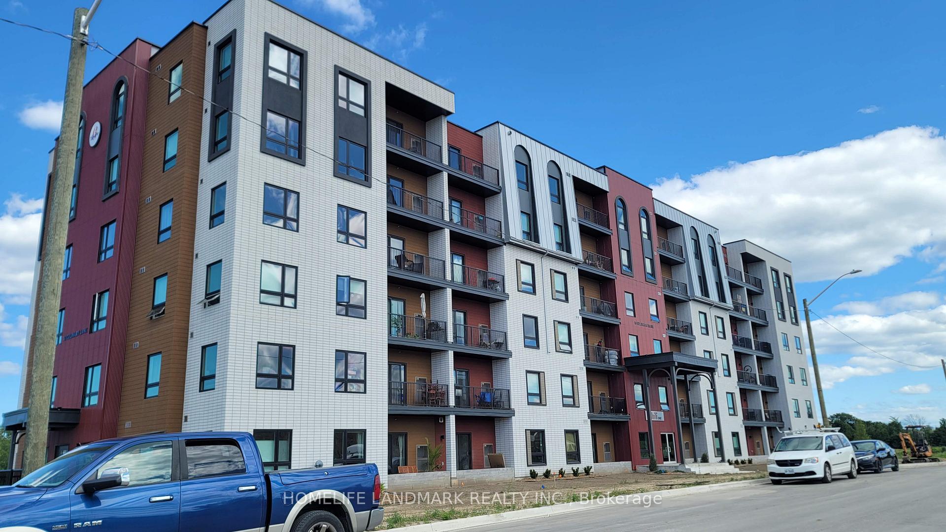 Photo 1 of Unit 111, 10 Culinary Lane, Barrie, Rural Barrie Southeast — HOMEH