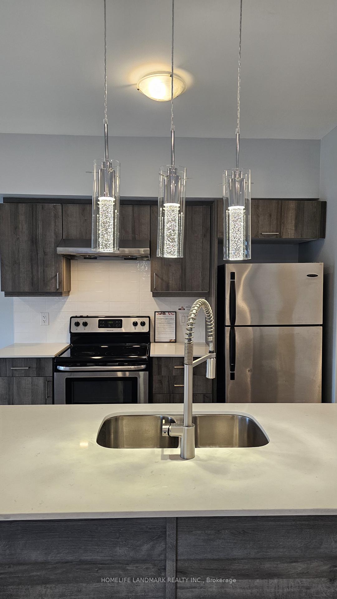 Photo 10 of Unit 111, 10 Culinary Lane, Barrie, Rural Barrie Southeast — HOMEH