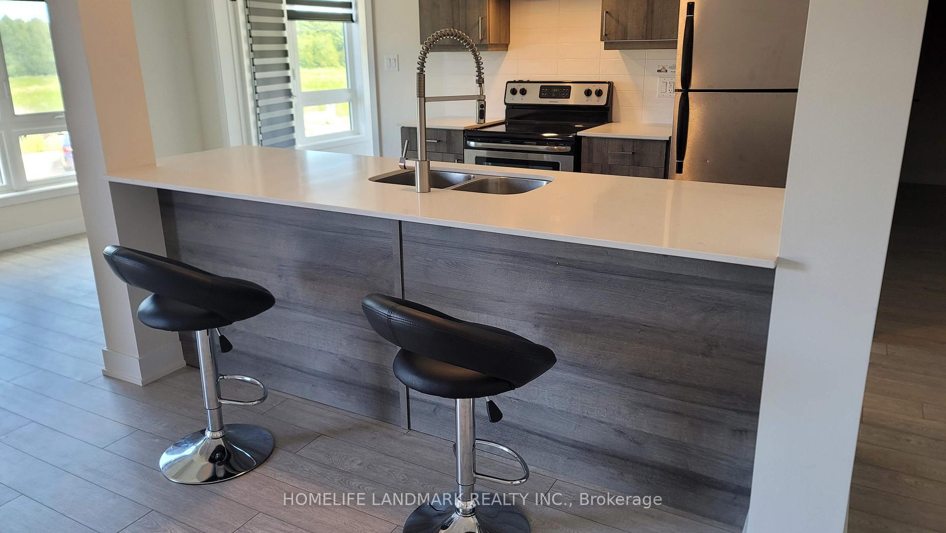 Photo 15 of Unit 111, 10 Culinary Lane, Barrie, Rural Barrie Southeast — HOMEH