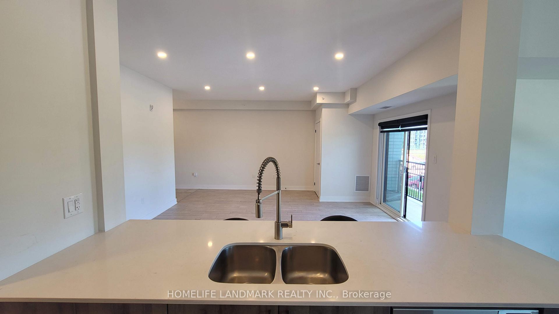 Photo 20 of Unit 111, 10 Culinary Lane, Barrie, Rural Barrie Southeast — HOMEH