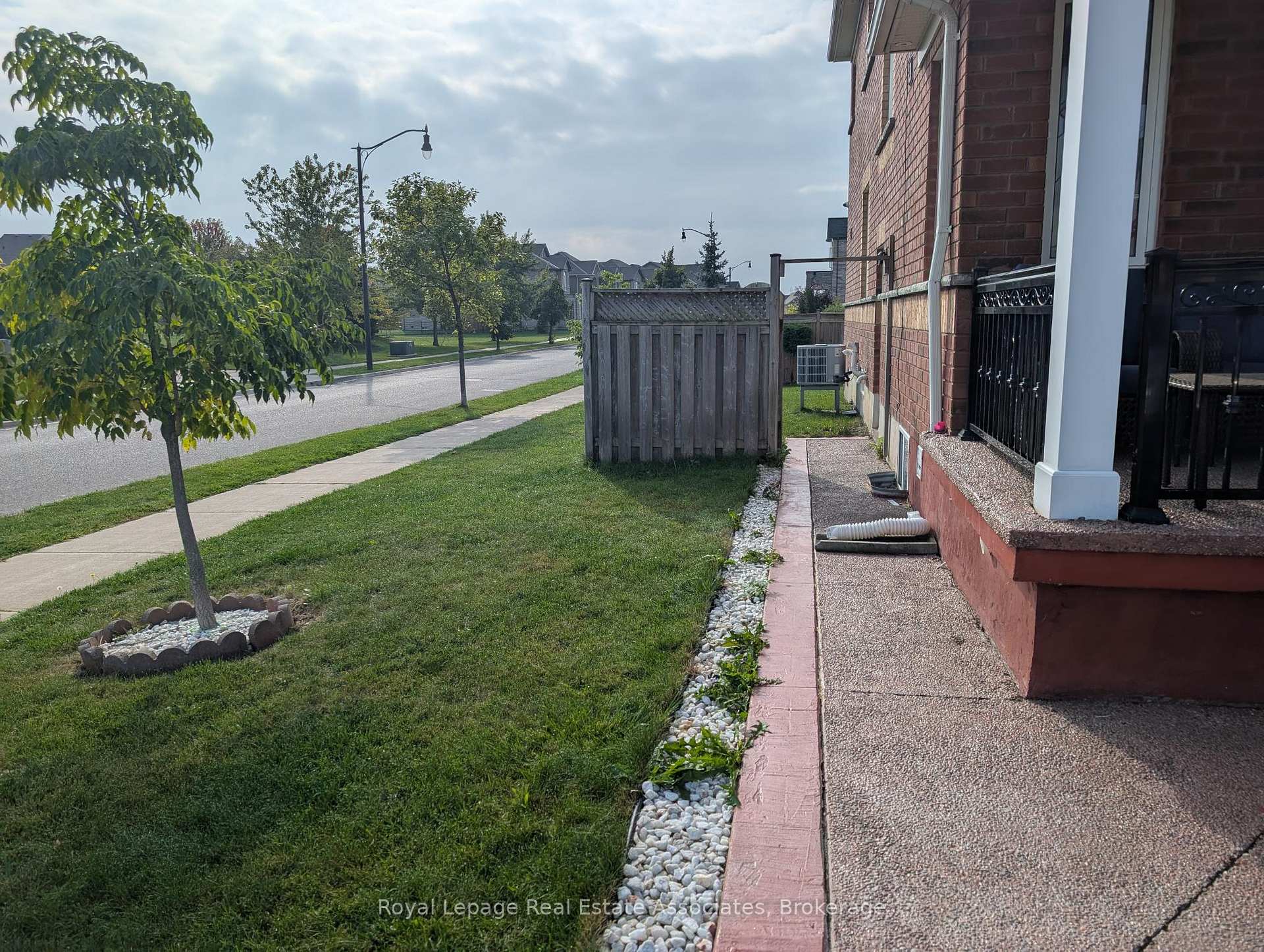 Photo 6 of Unit BSMT, 36 Spicebush Terrace, Brampton, Credit Valley — HOMEH