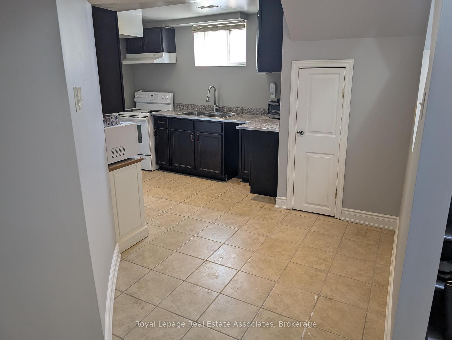 Photo 9 of Unit BSMT, 36 Spicebush Terrace, Brampton, Credit Valley — HOMEH