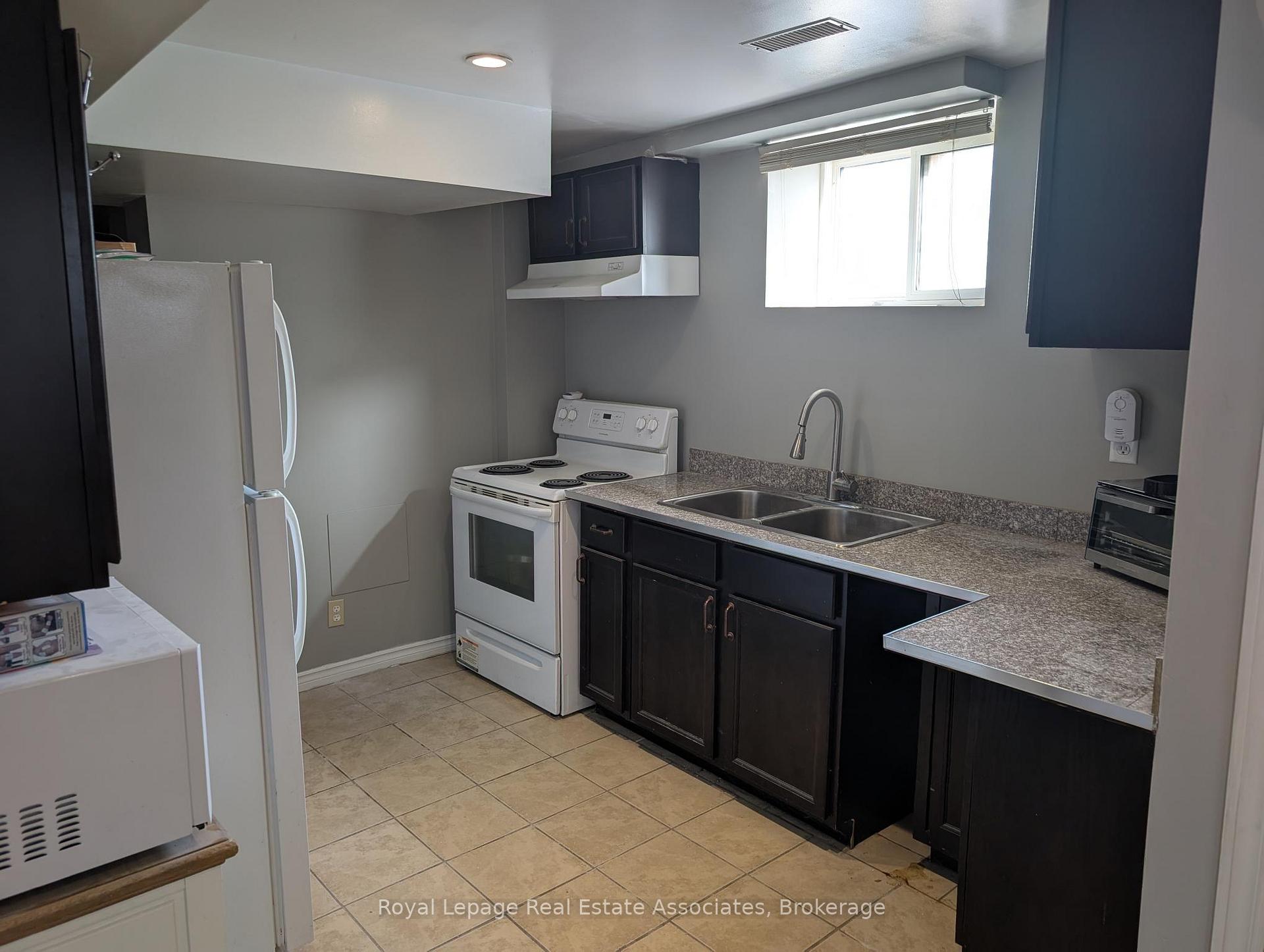 Photo 10 of Unit BSMT, 36 Spicebush Terrace, Brampton, Credit Valley — HOMEH