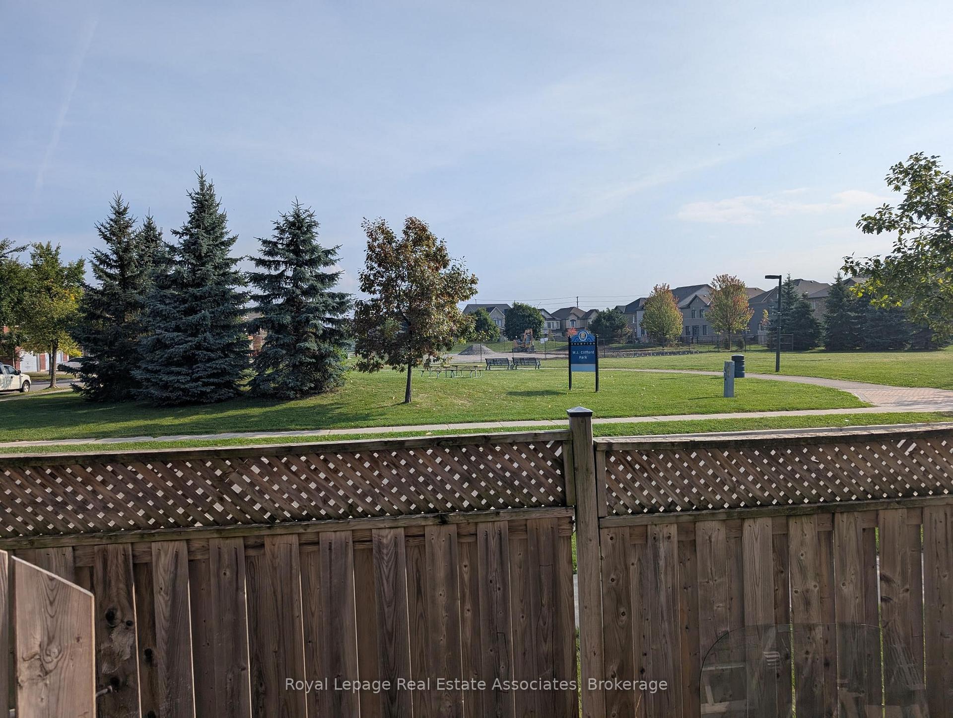 Photo 32 of Unit BSMT, 36 Spicebush Terrace, Brampton, Credit Valley — HOMEH