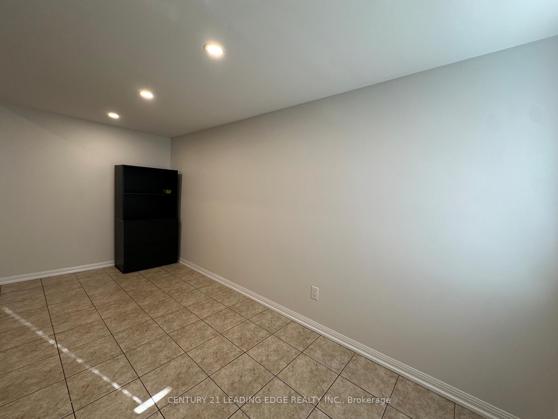 Photo 6 of 438 Beach Boulevard, Hamilton, Hamilton Beach — HOMEH