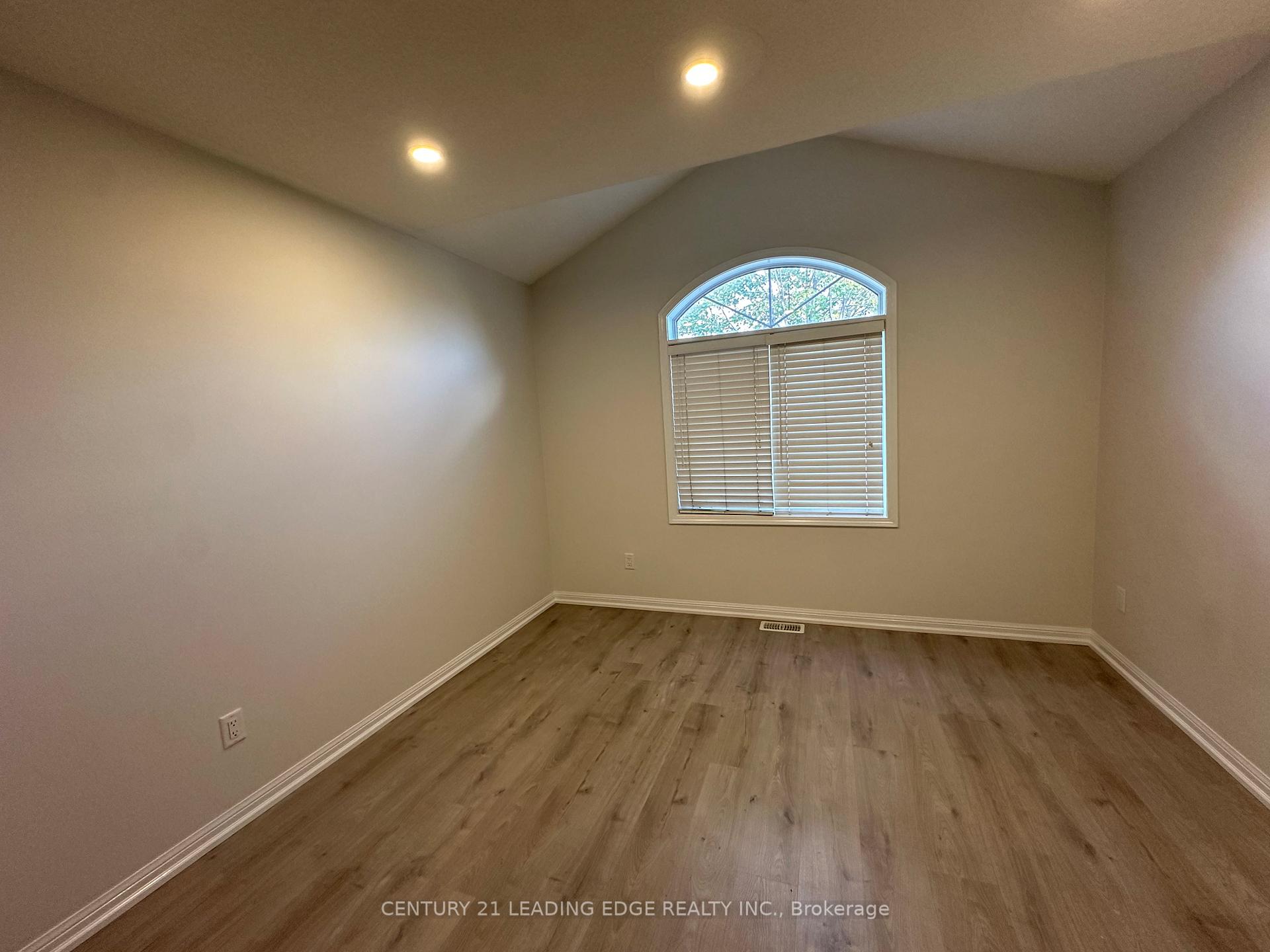 Photo 10 of 438 Beach Boulevard, Hamilton, Hamilton Beach — HOMEH