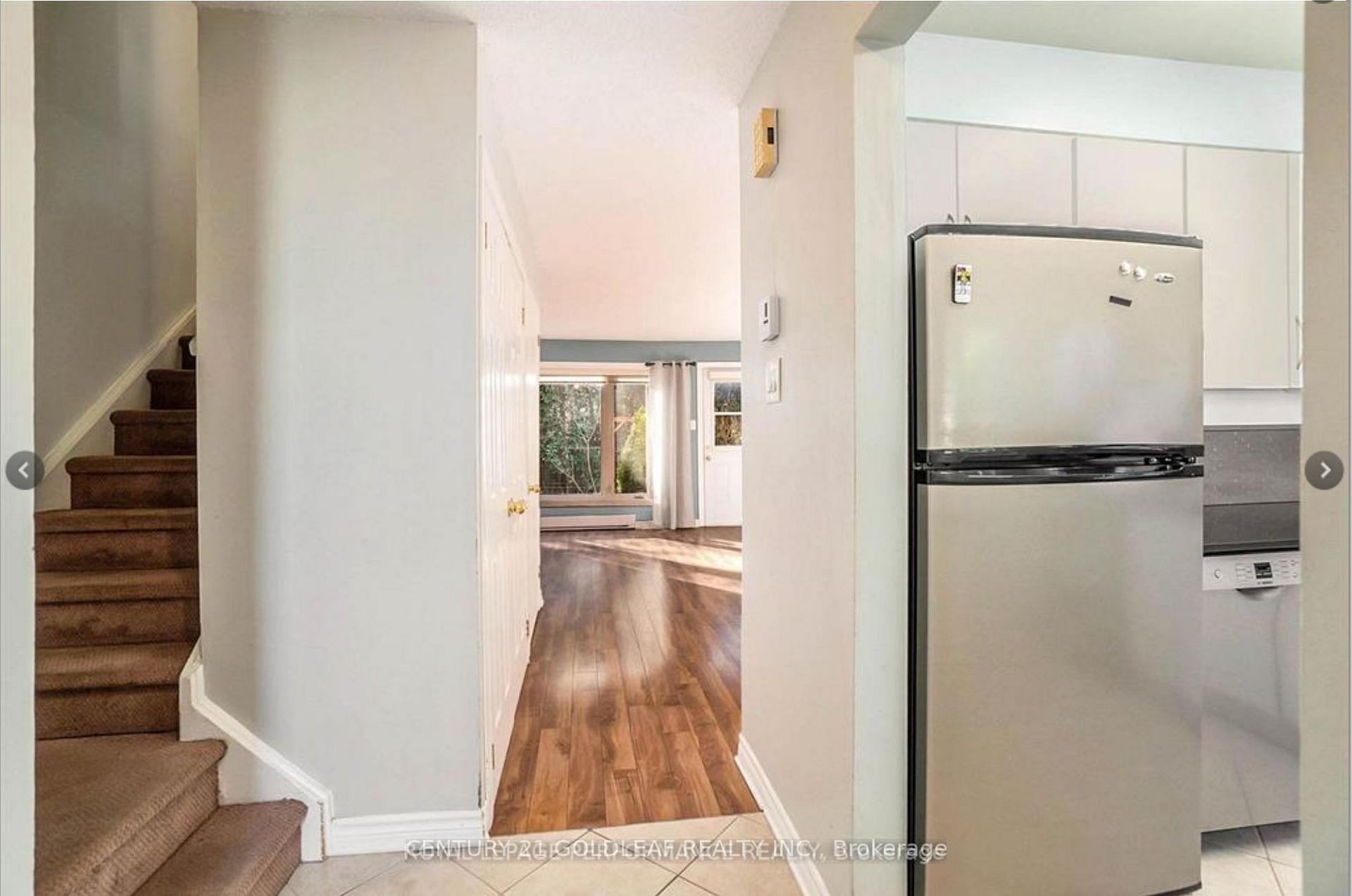 Photo 8 of Unit 46, 1334 Marigold Crescent, Ottawa, Pineview — HOMEH