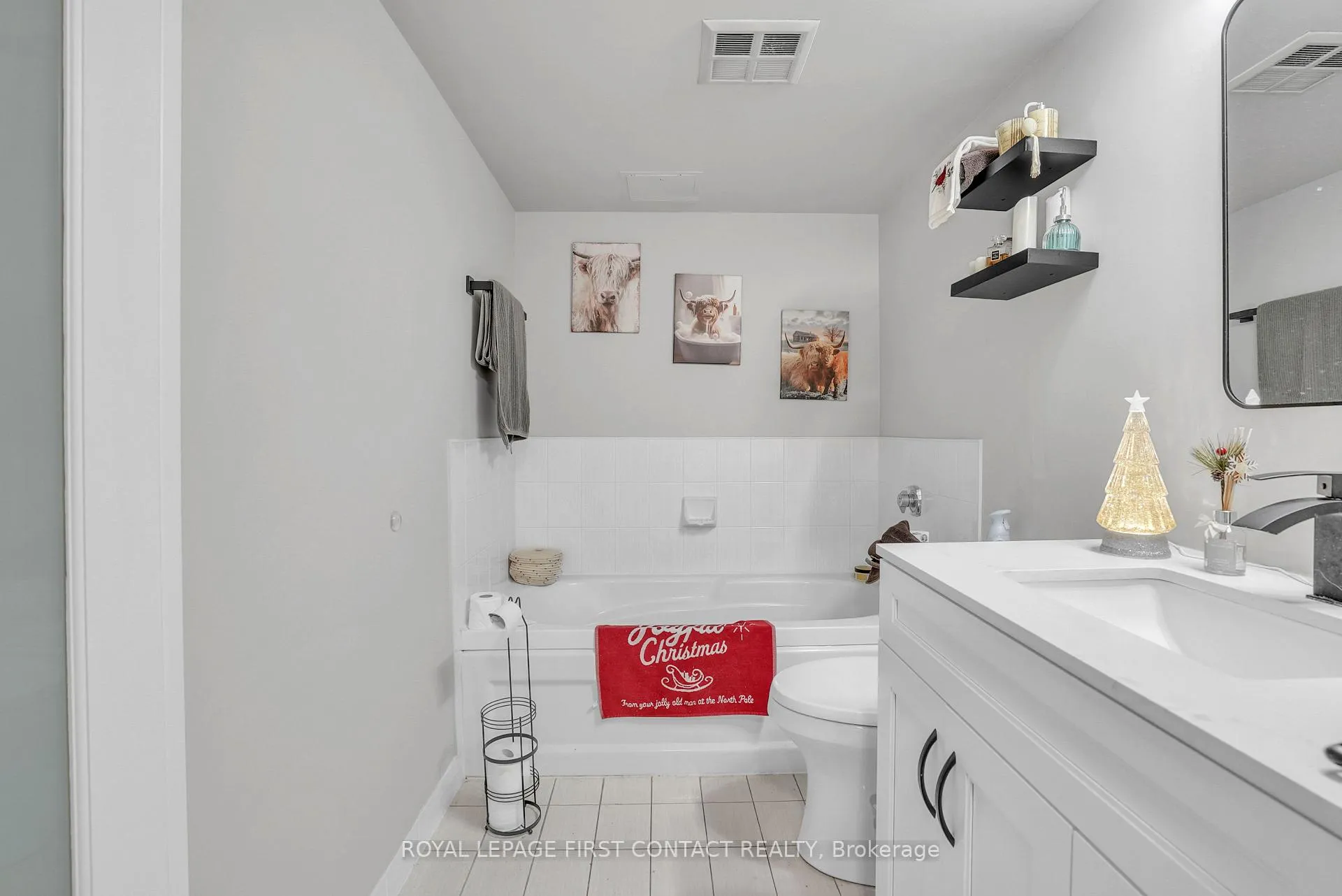 Photo 20 of Unit 1405, 150 Dunlop Street E, Barrie, City Centre — HOMEH