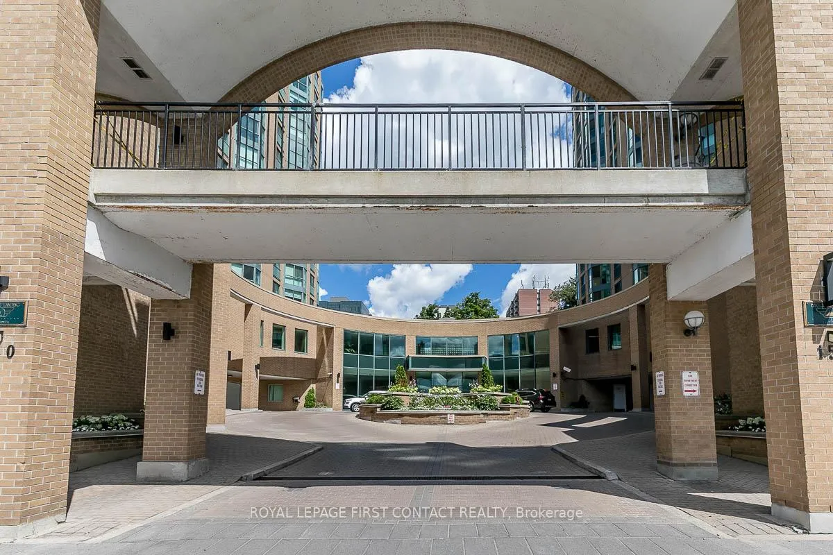 Photo 37 of Unit 1405, 150 Dunlop Street E, Barrie, City Centre — HOMEH