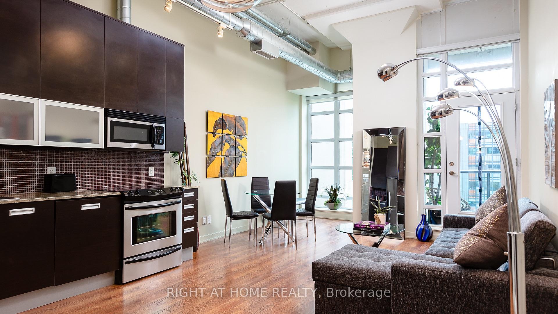 Front of Unit 314, 380 Macpherson Avenue
