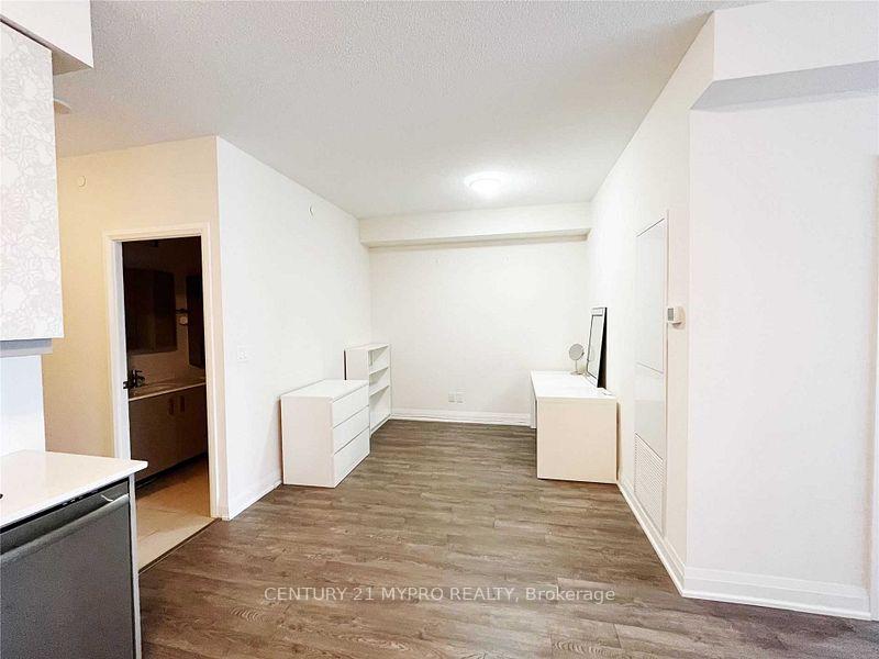Photo 4 of Unit 628, 28 Uptown Drive, Markham, Unionville — HOMEH
