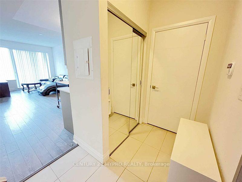 Photo 5 of Unit 628, 28 Uptown Drive, Markham, Unionville — HOMEH