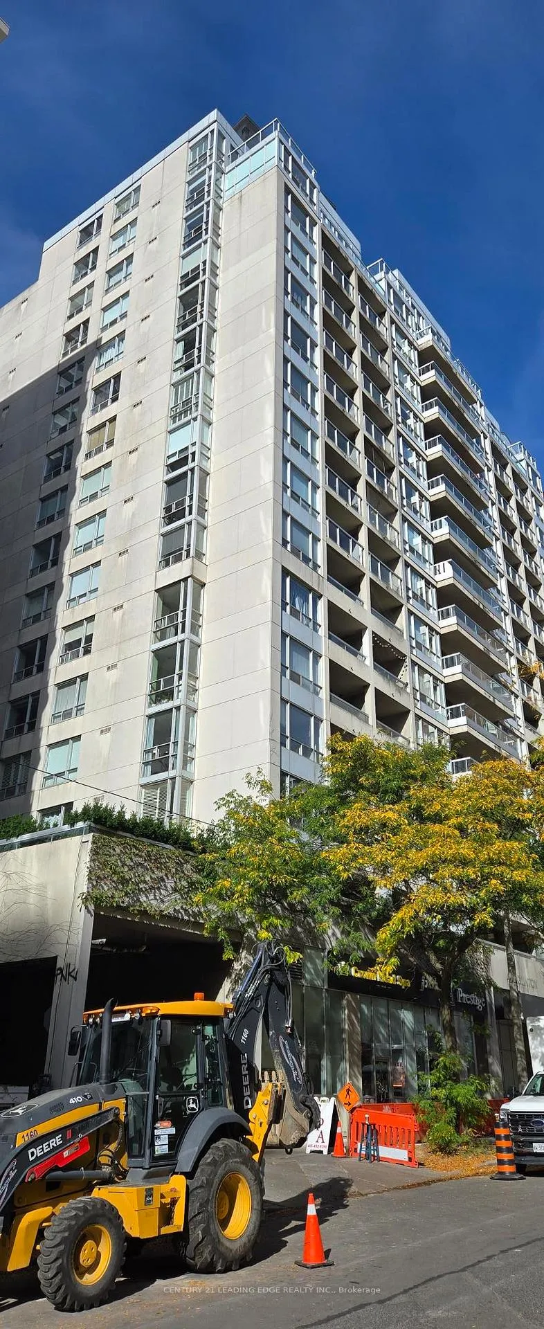 Front of Unit 1110, 43 Eglinton Avenue E