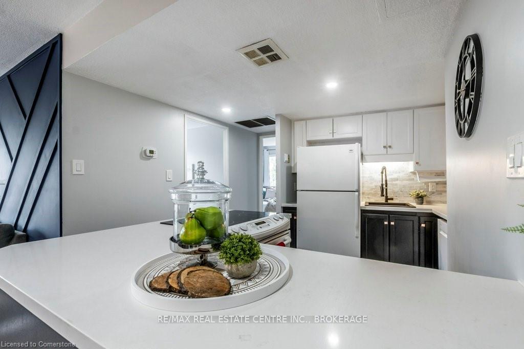 Photo 23 of Unit 608, 260 Sheldon Avenue N, Kitchener, Eastwood — HOMEH