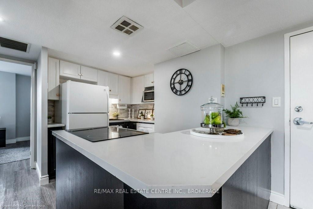 Photo 28 of Unit 608, 260 Sheldon Avenue N, Kitchener, Eastwood — HOMEH