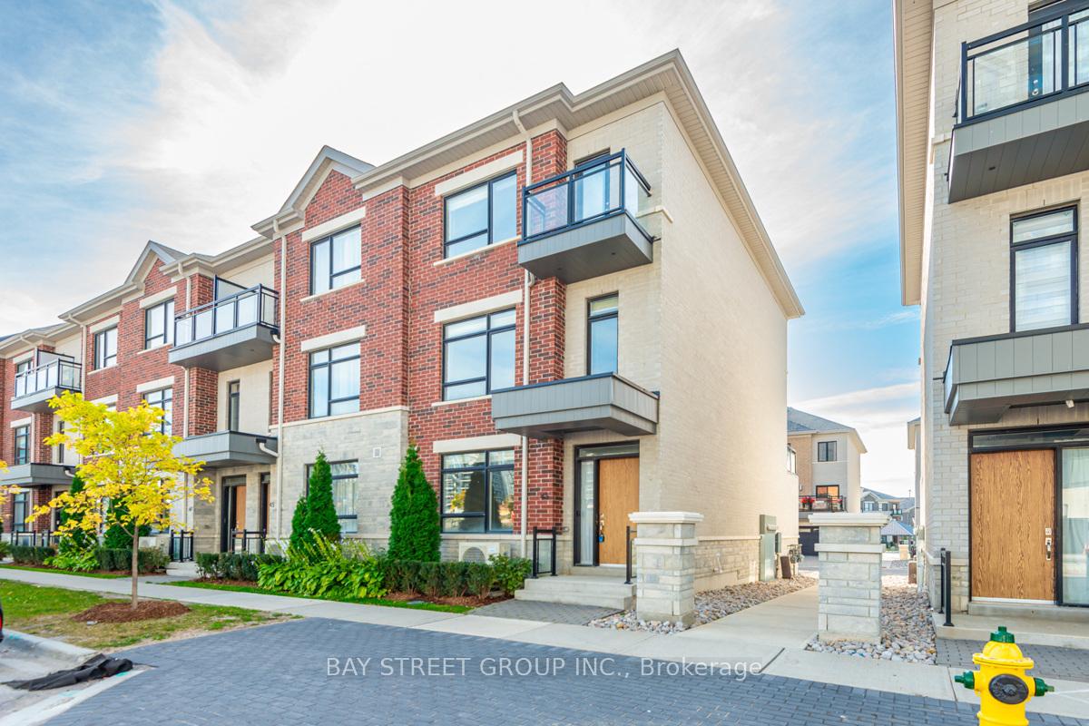 Photo 2 of 43 Gandhi Lane, Markham, Commerce Valley — HOMEH