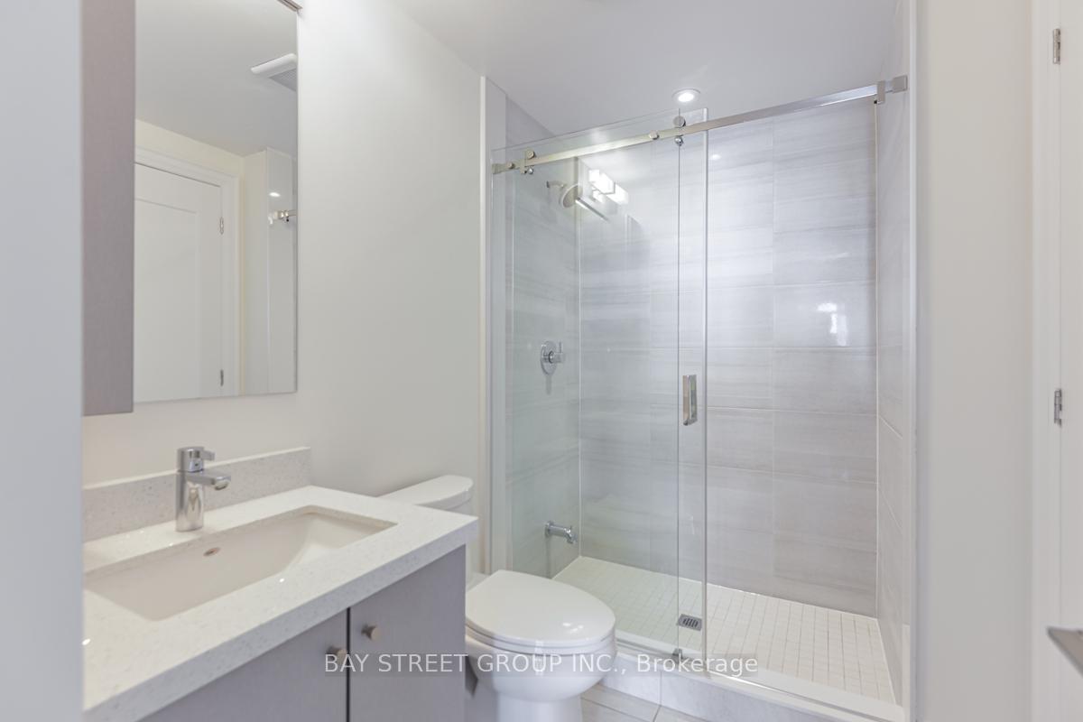 Photo 9 of 43 Gandhi Lane, Markham, Commerce Valley — HOMEH