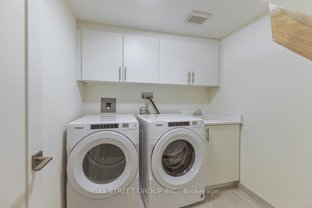 Photo 14 of 43 Gandhi Lane, Markham, Commerce Valley — HOMEH