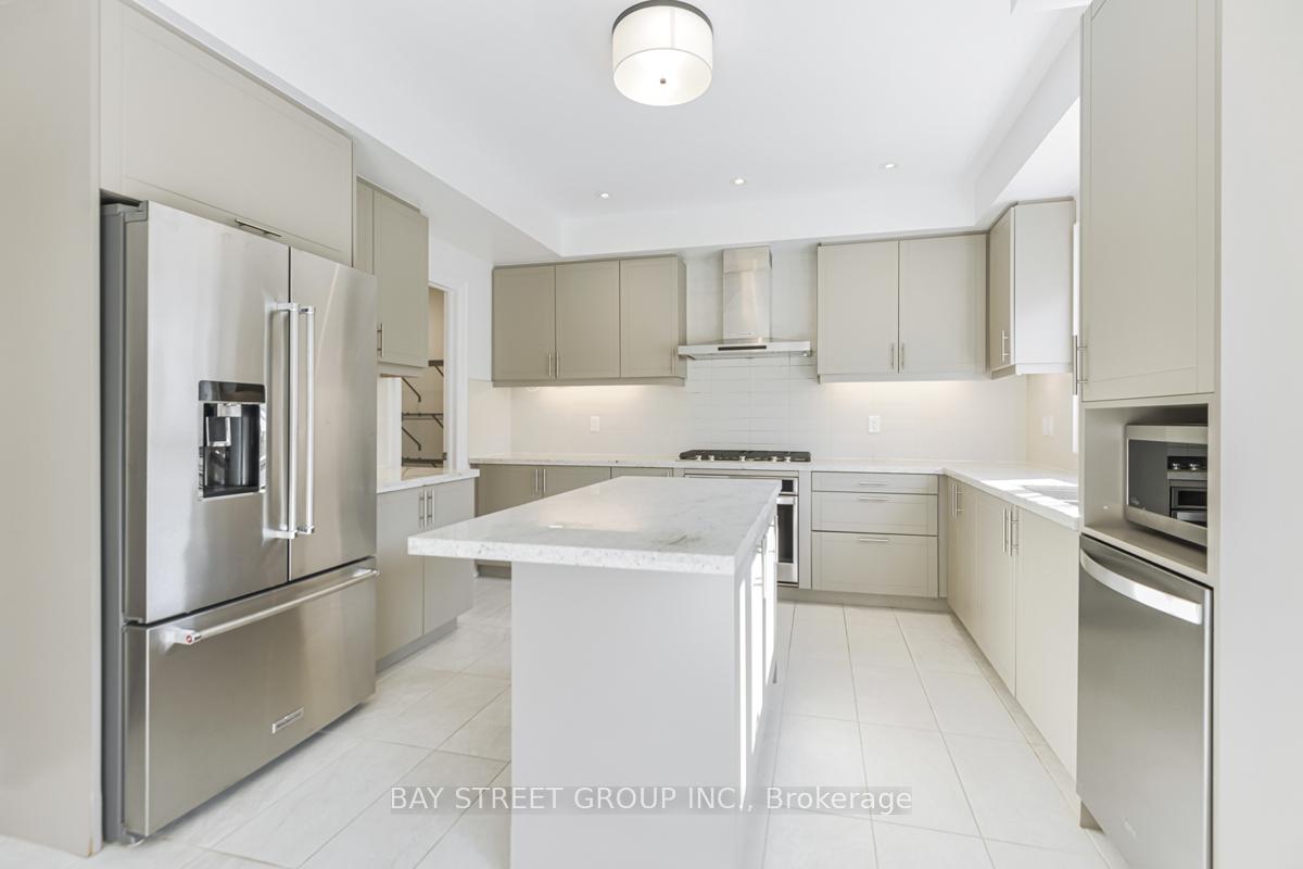 Photo 18 of 43 Gandhi Lane, Markham, Commerce Valley — HOMEH
