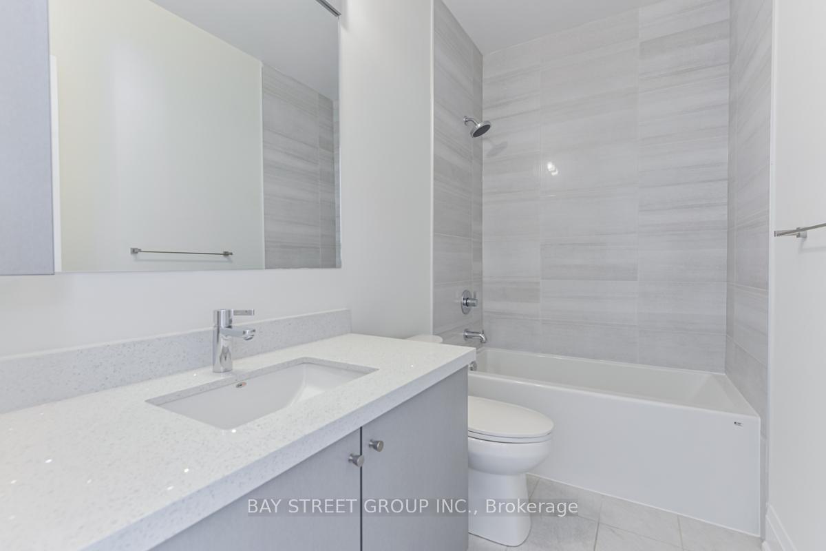 Photo 35 of 43 Gandhi Lane, Markham, Commerce Valley — HOMEH