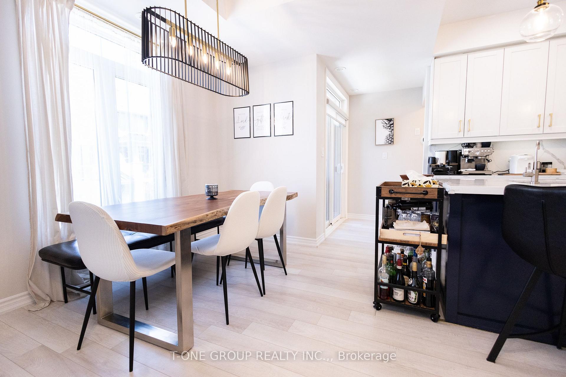 Photo 5 of Unit 7, 2728 William Jackson Drive, Pickering, Duffin Heights — HOMEH