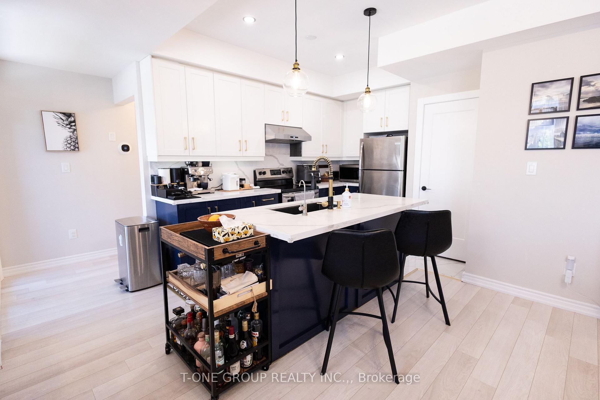 Photo 6 of Unit 7, 2728 William Jackson Drive, Pickering, Duffin Heights — HOMEH