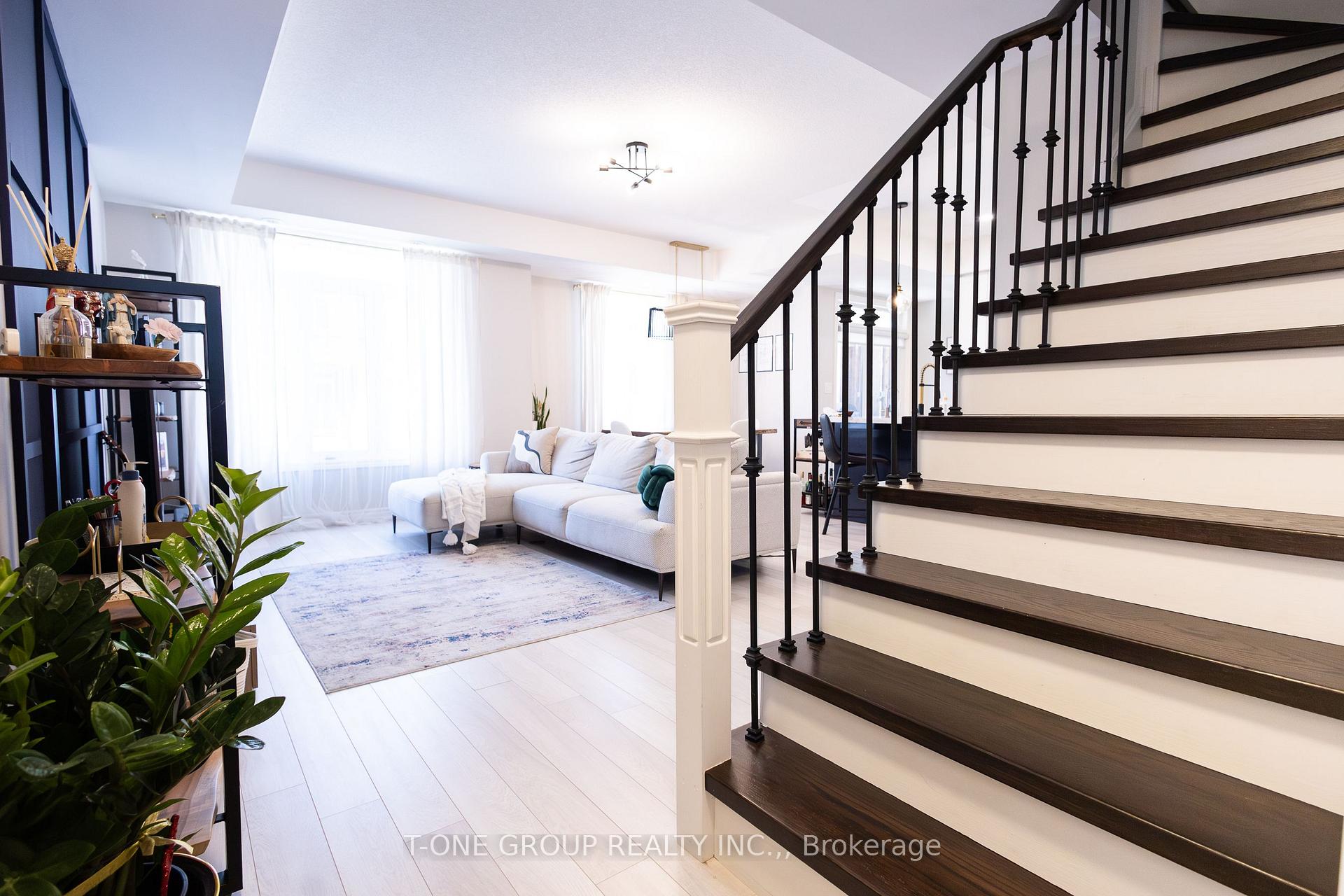 Photo 12 of Unit 7, 2728 William Jackson Drive, Pickering, Duffin Heights — HOMEH
