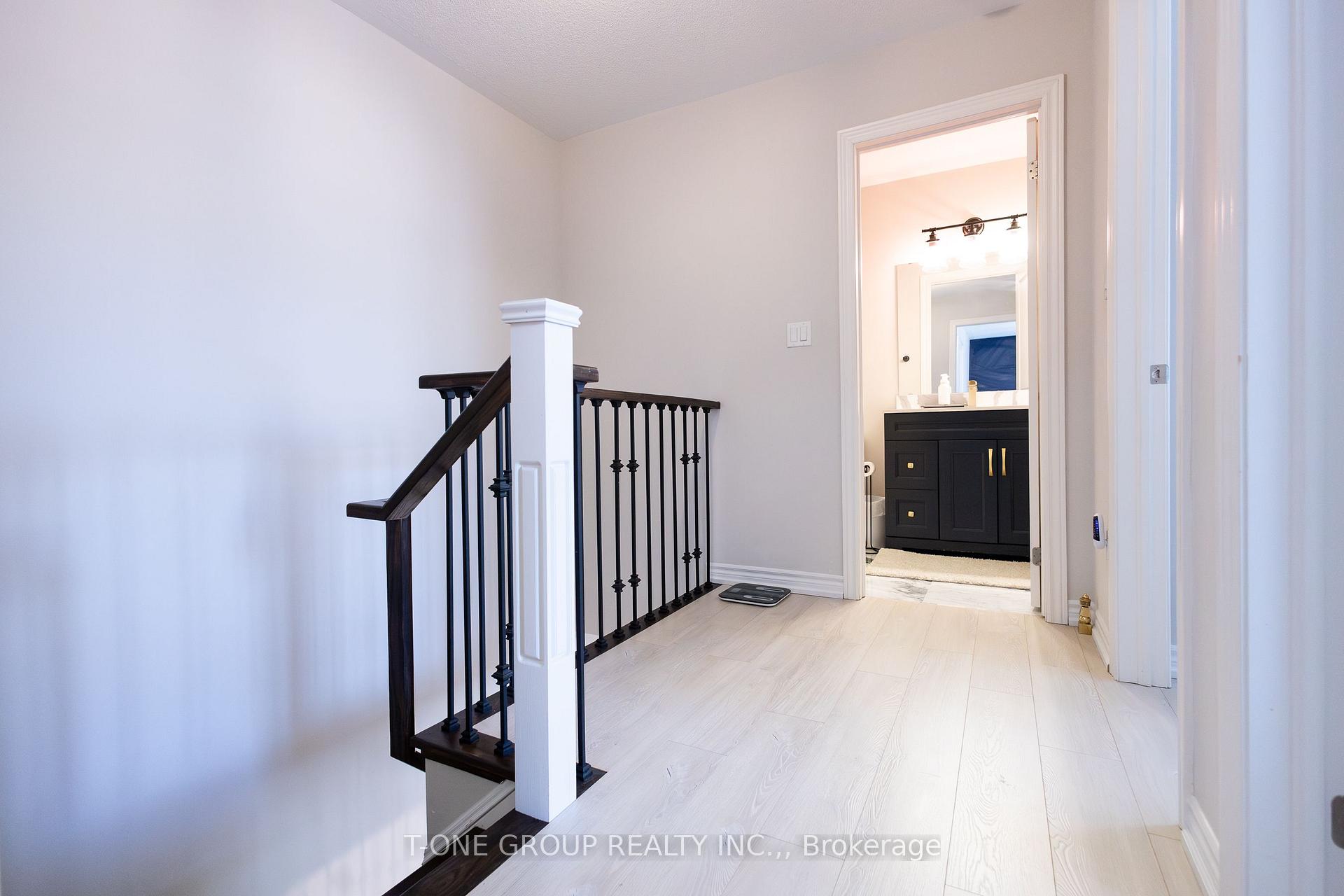 Photo 13 of Unit 7, 2728 William Jackson Drive, Pickering, Duffin Heights — HOMEH