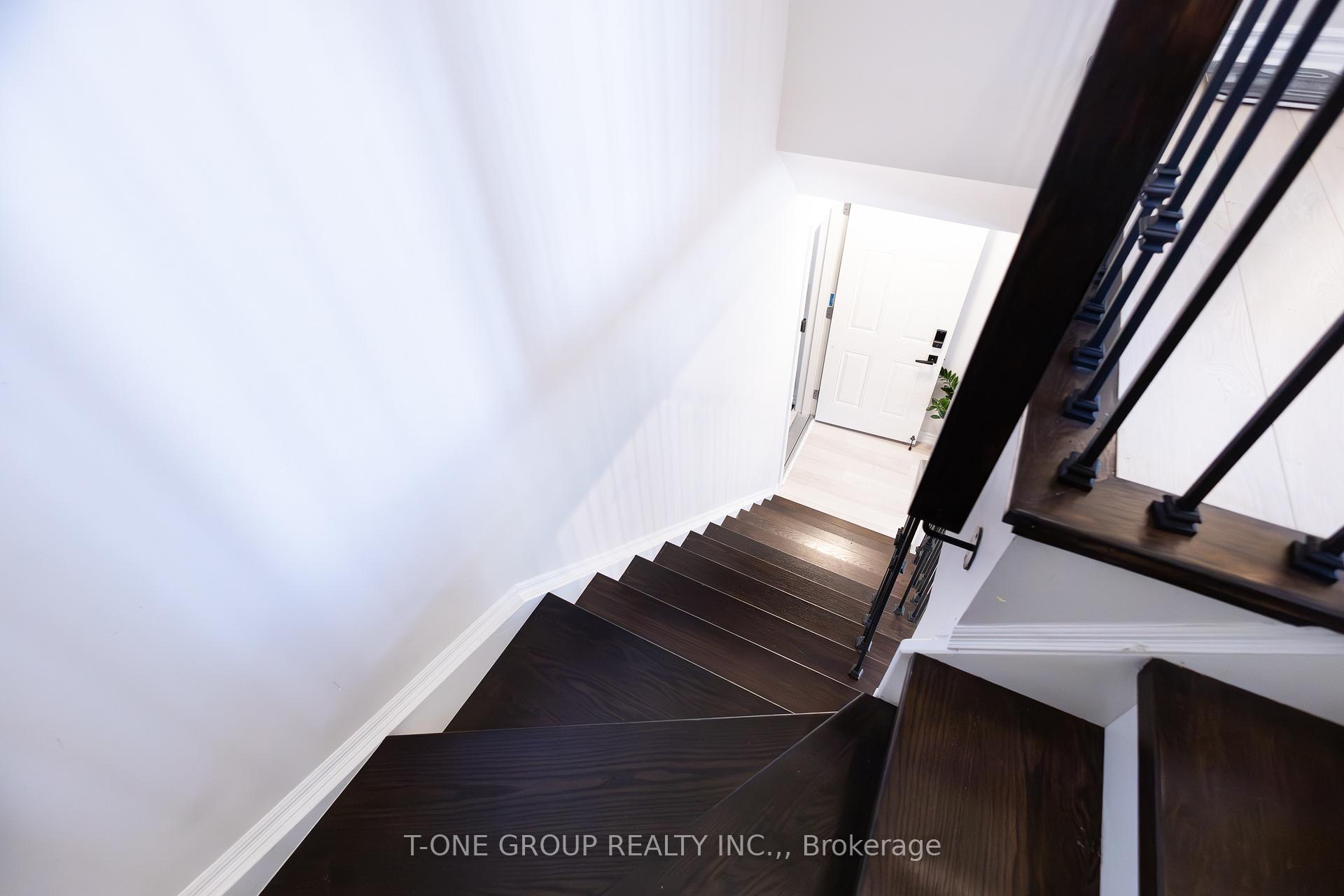 Photo 35 of Unit 7, 2728 William Jackson Drive, Pickering, Duffin Heights — HOMEH