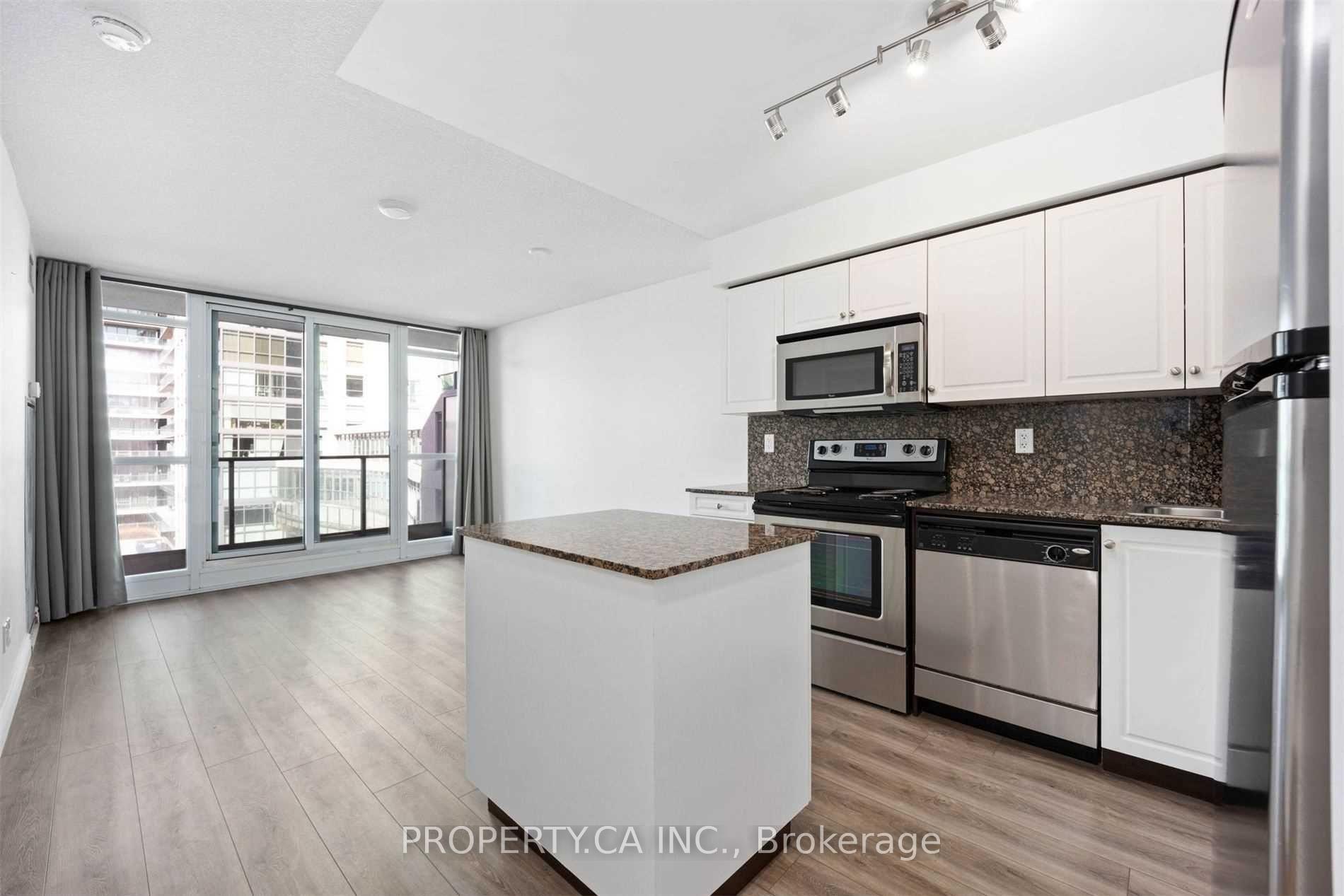 Front of Unit 414, 215 Fort York Boulevard