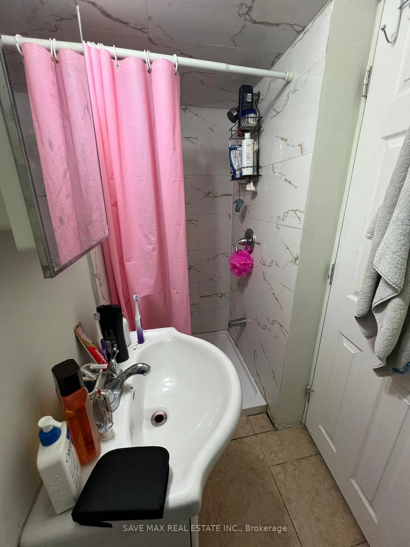 Photo 17 of 33 Piane Avenue, Brampton, Fletcher's West — HOMEH