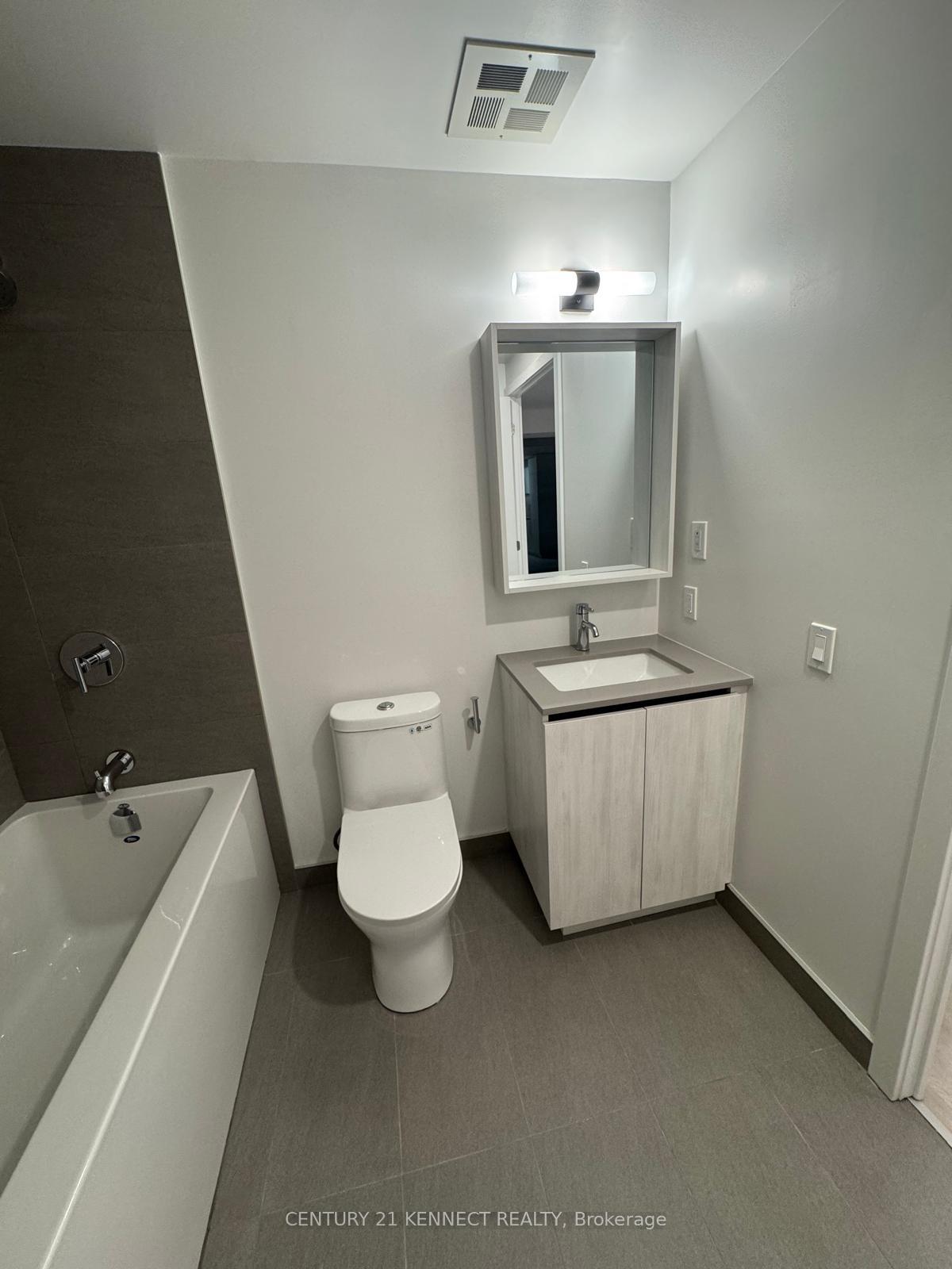 Photo 3 of Unit 418, 35 Parliament Street, Toronto, Waterfront Communities — HOMEH