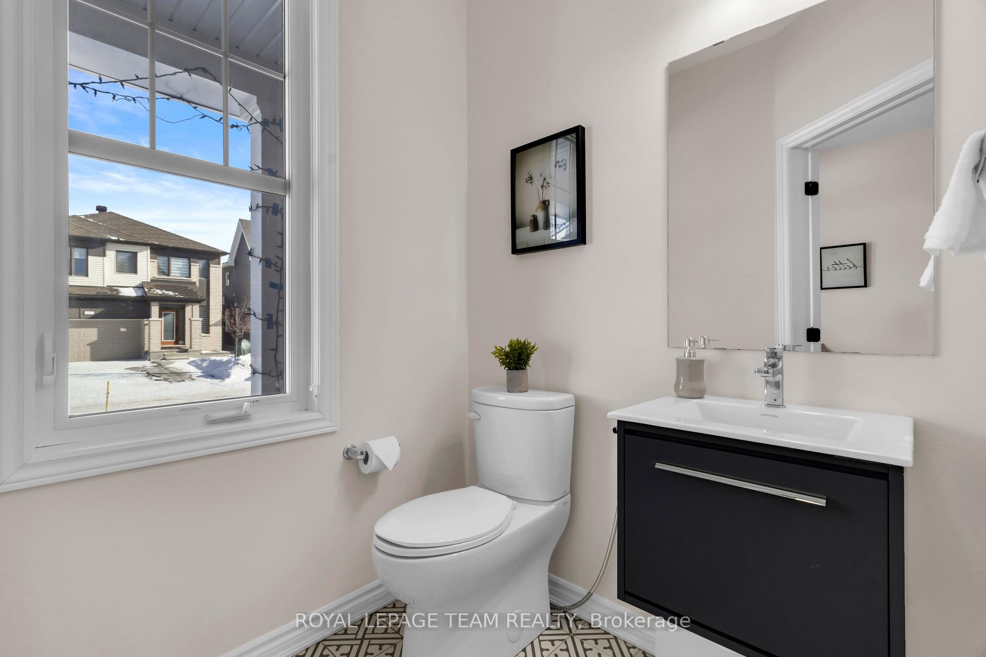 Photo 4 of 906 Nokomis Place, Ottawa, Barrhaven - Half Moon Bay — HOMEH