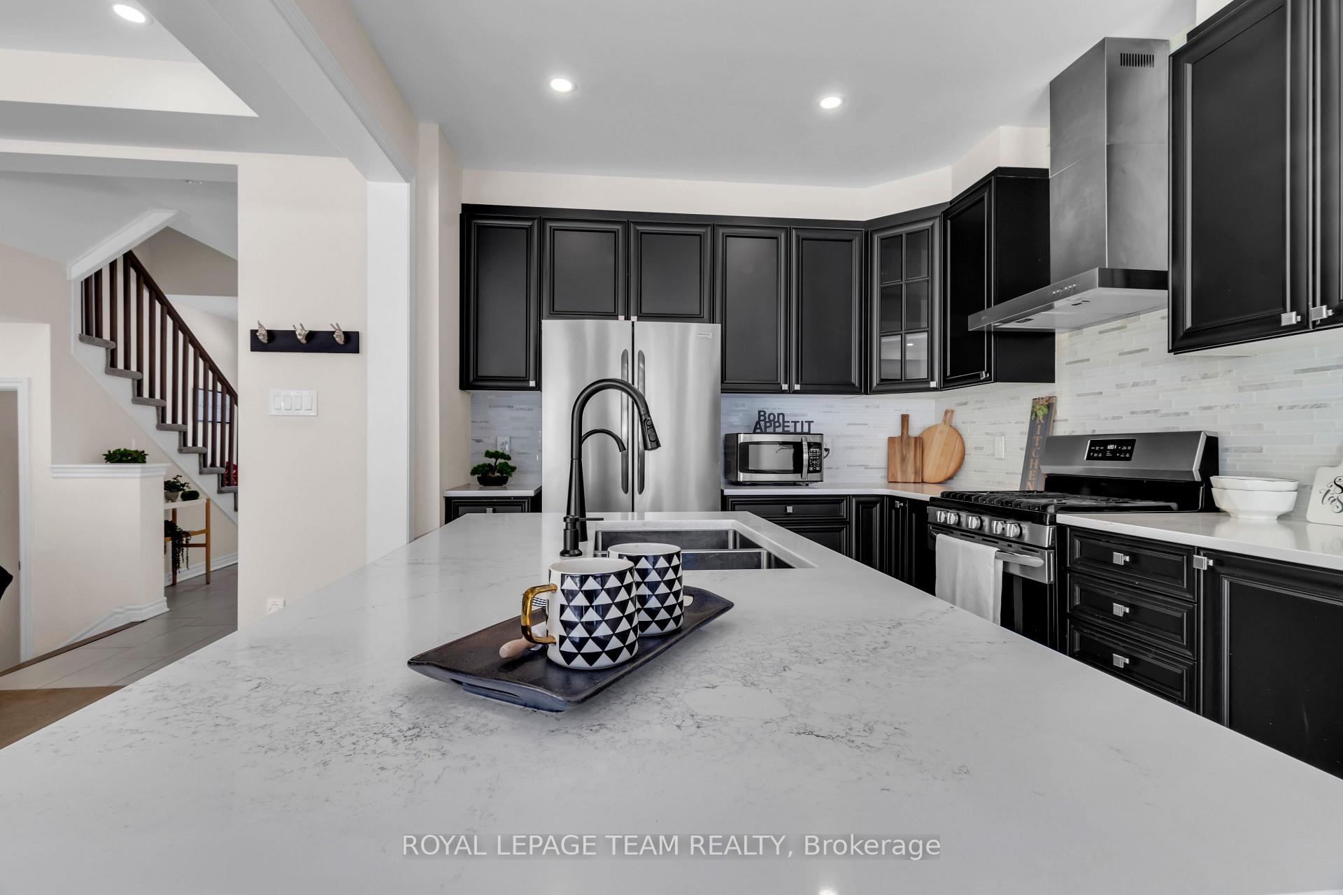 Photo 13 of 906 Nokomis Place, Ottawa, Barrhaven - Half Moon Bay — HOMEH