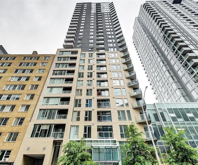 Front of Unit 2506, 40 Nepean Street