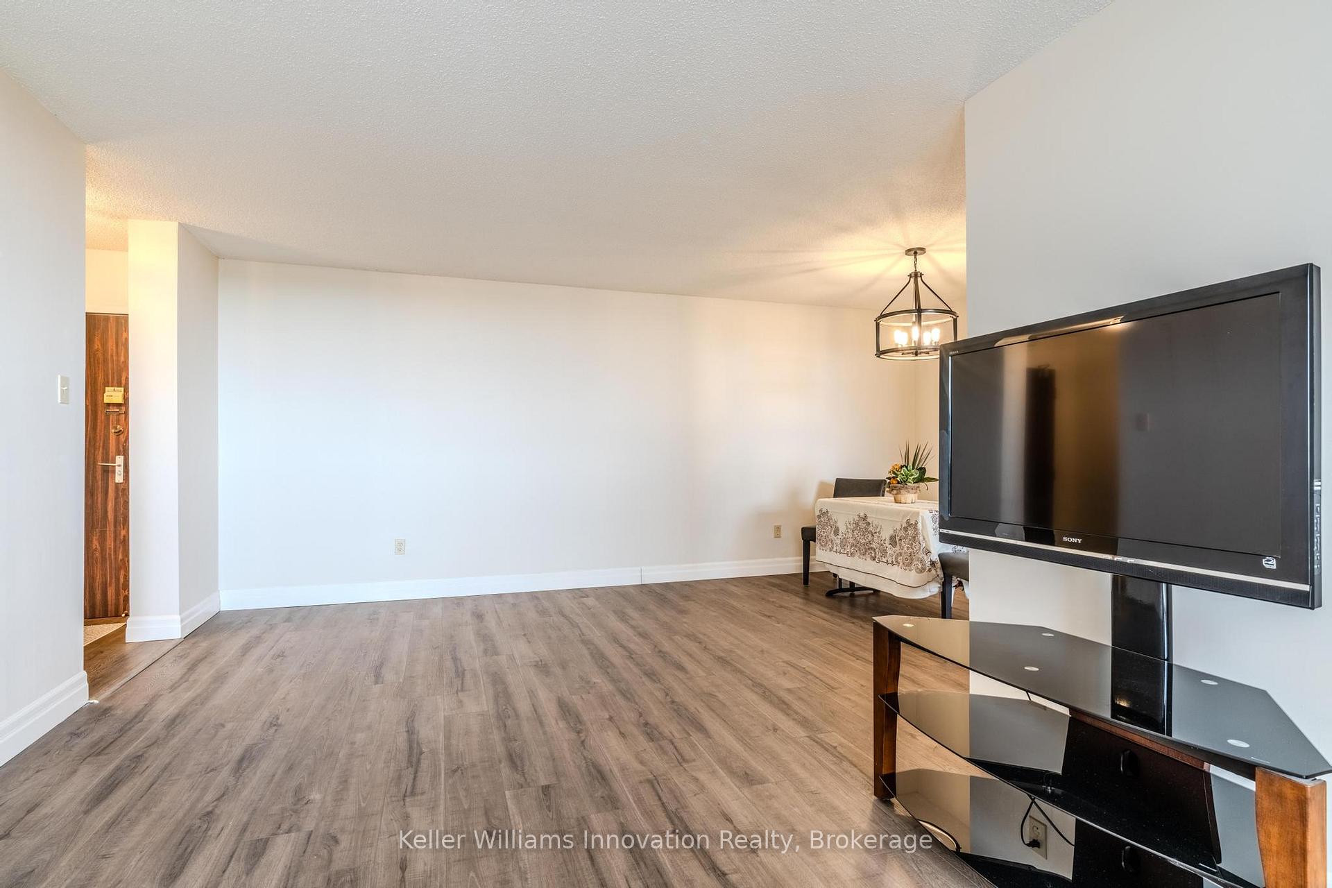 Photo 6 of Unit 710, 44 Falby Court, Ajax, South East — HOMEH