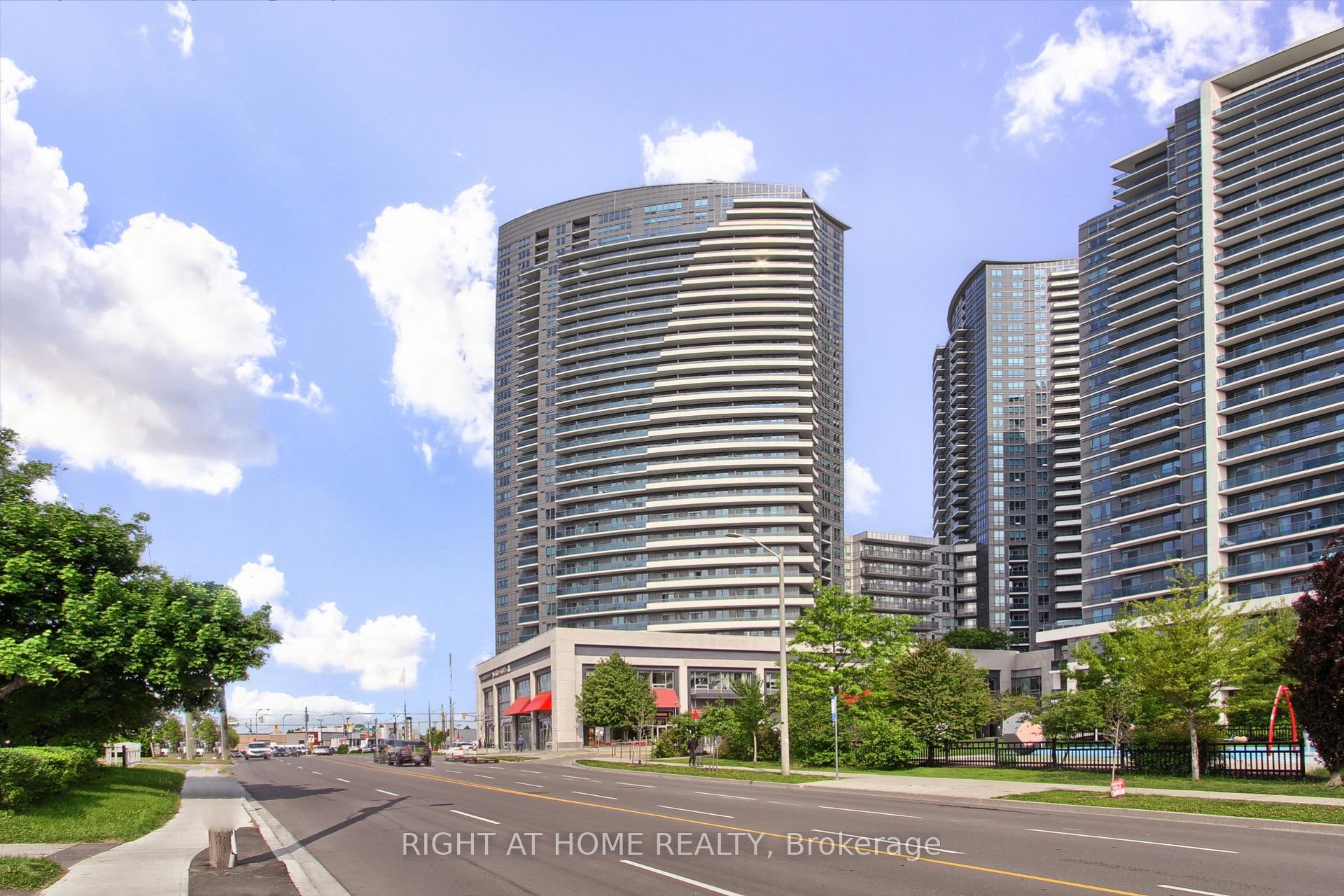 Photo 1 of Unit 422, 7161 Yonge Street, Markham, Thornhill — HOMEH