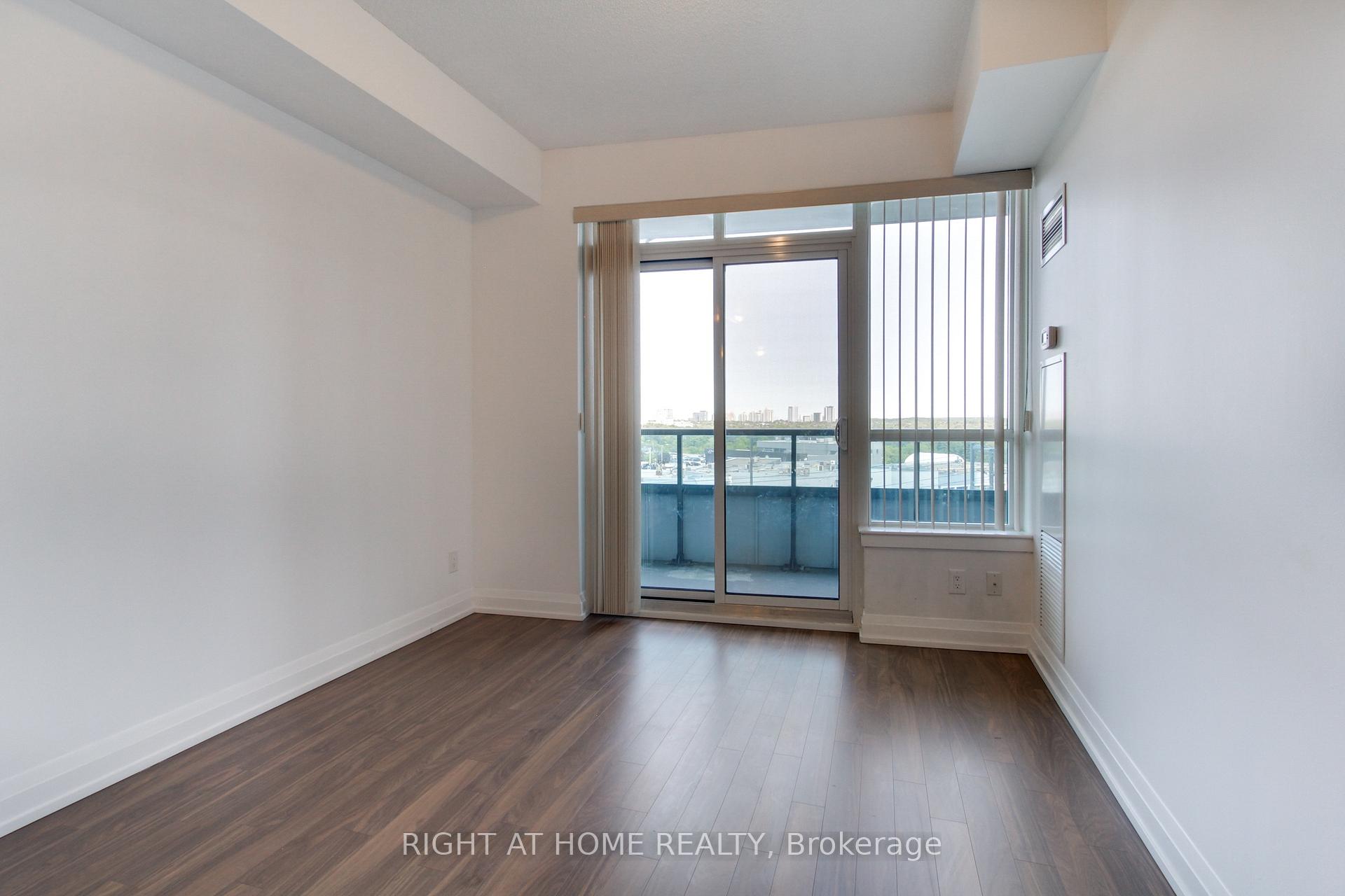 Photo 21 of Unit 422, 7161 Yonge Street, Markham, Thornhill — HOMEH
