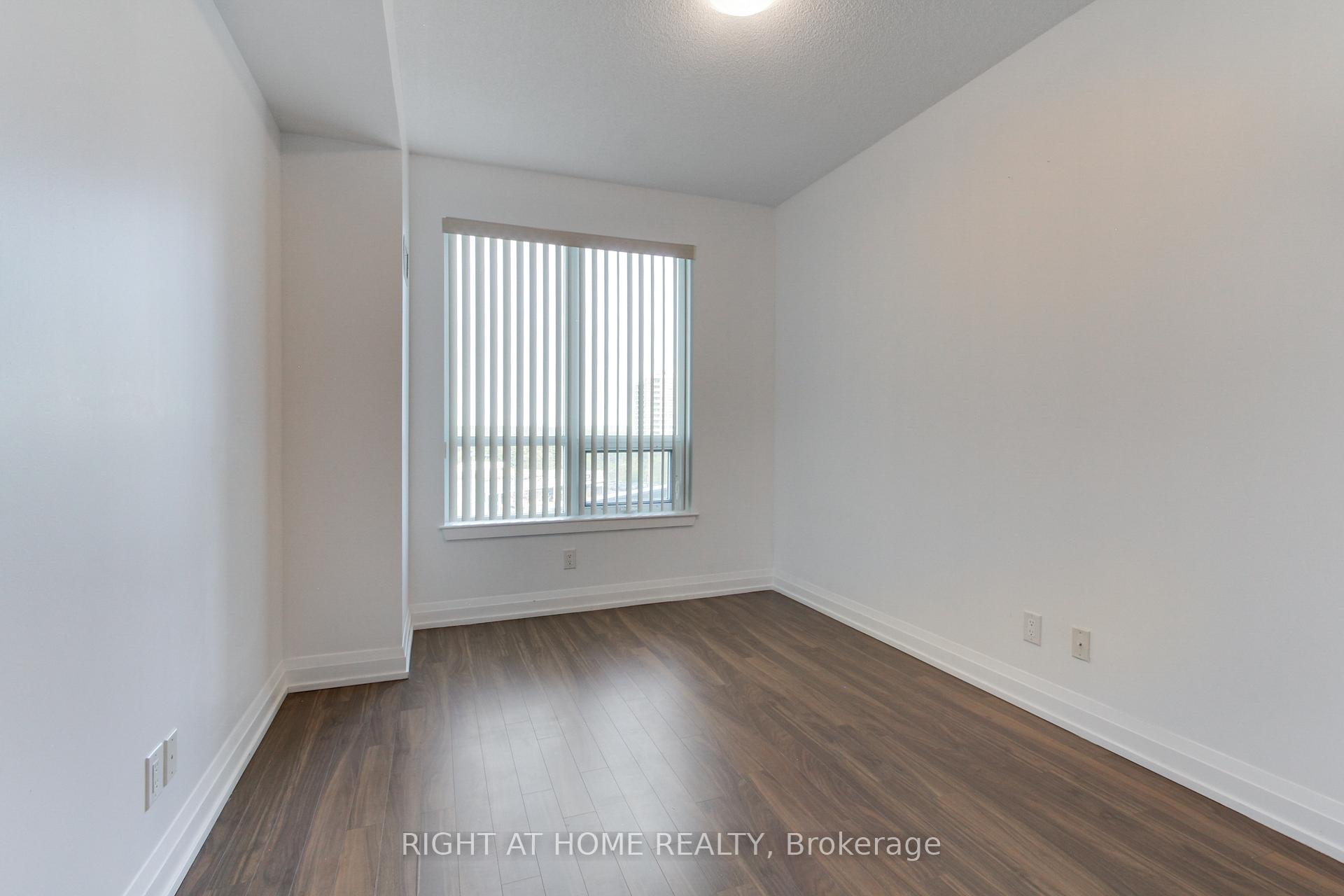 Photo 22 of Unit 422, 7161 Yonge Street, Markham, Thornhill — HOMEH