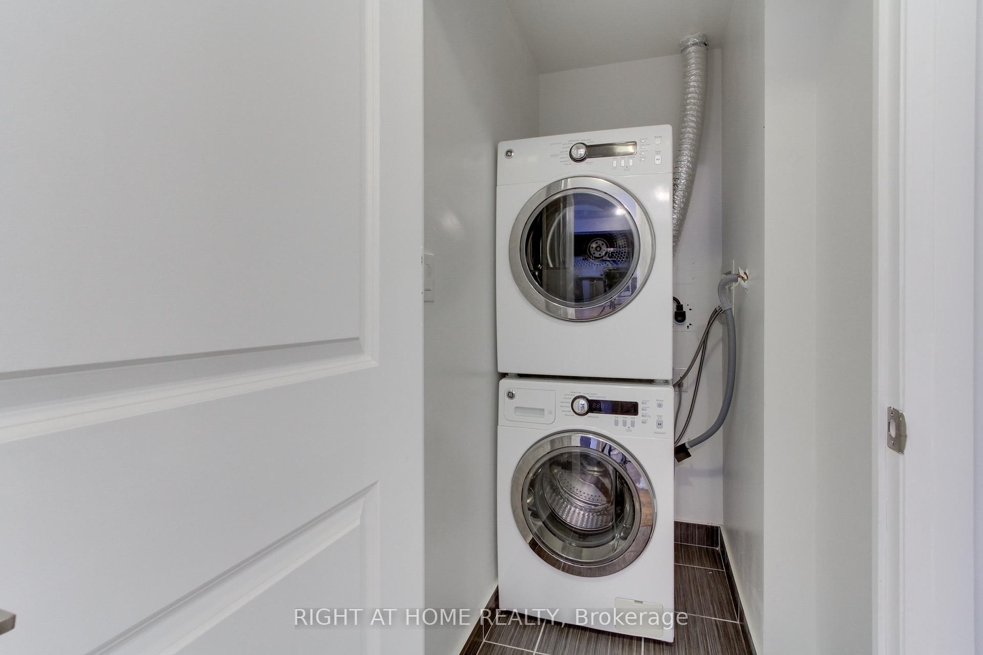 Photo 25 of Unit 422, 7161 Yonge Street, Markham, Thornhill — HOMEH