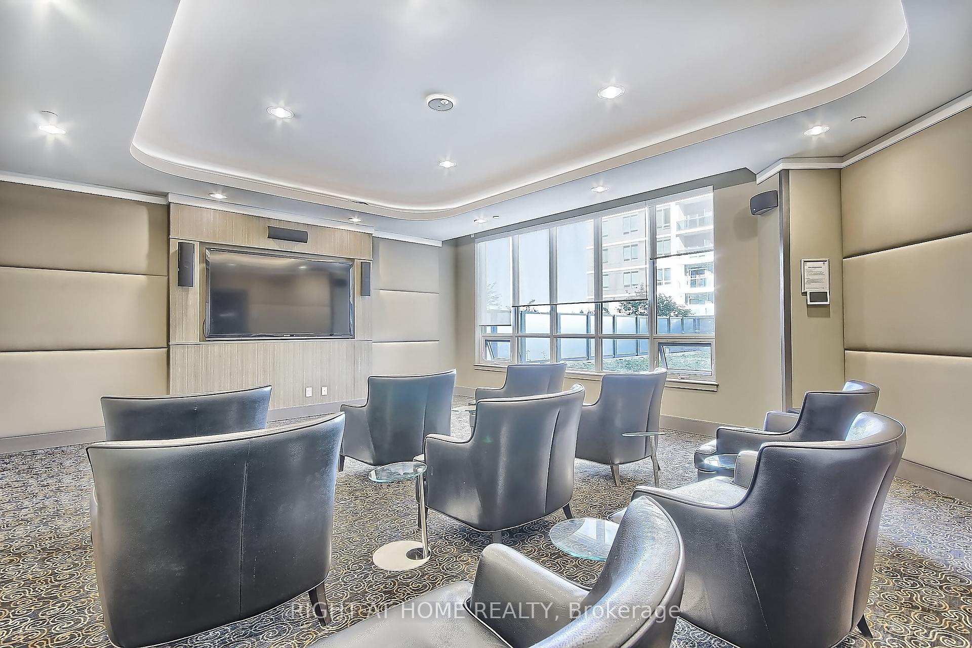 Photo 31 of Unit 422, 7161 Yonge Street, Markham, Thornhill — HOMEH
